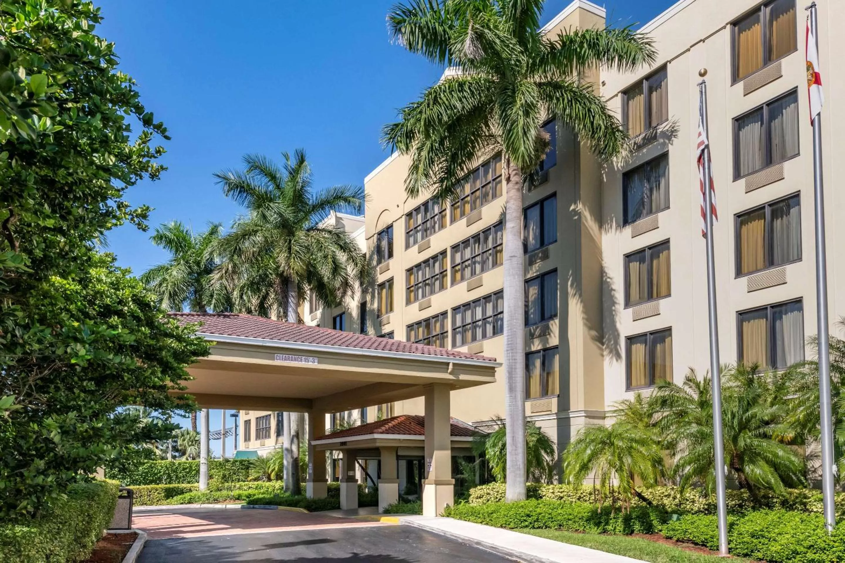 Property building in Comfort Suites Miami - Kendall
