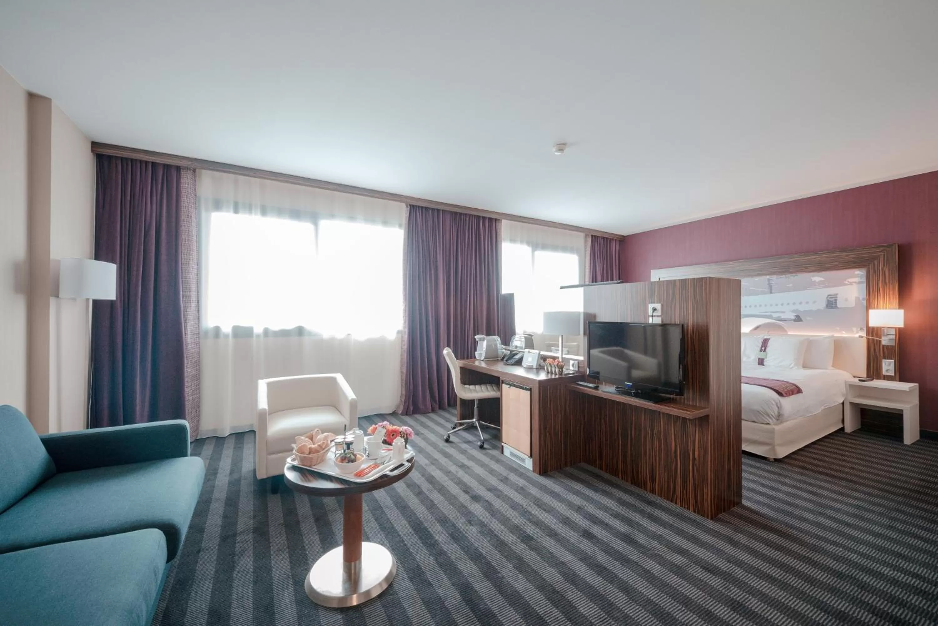 Photo of the whole room in Holiday Inn Toulouse Airport by IHG