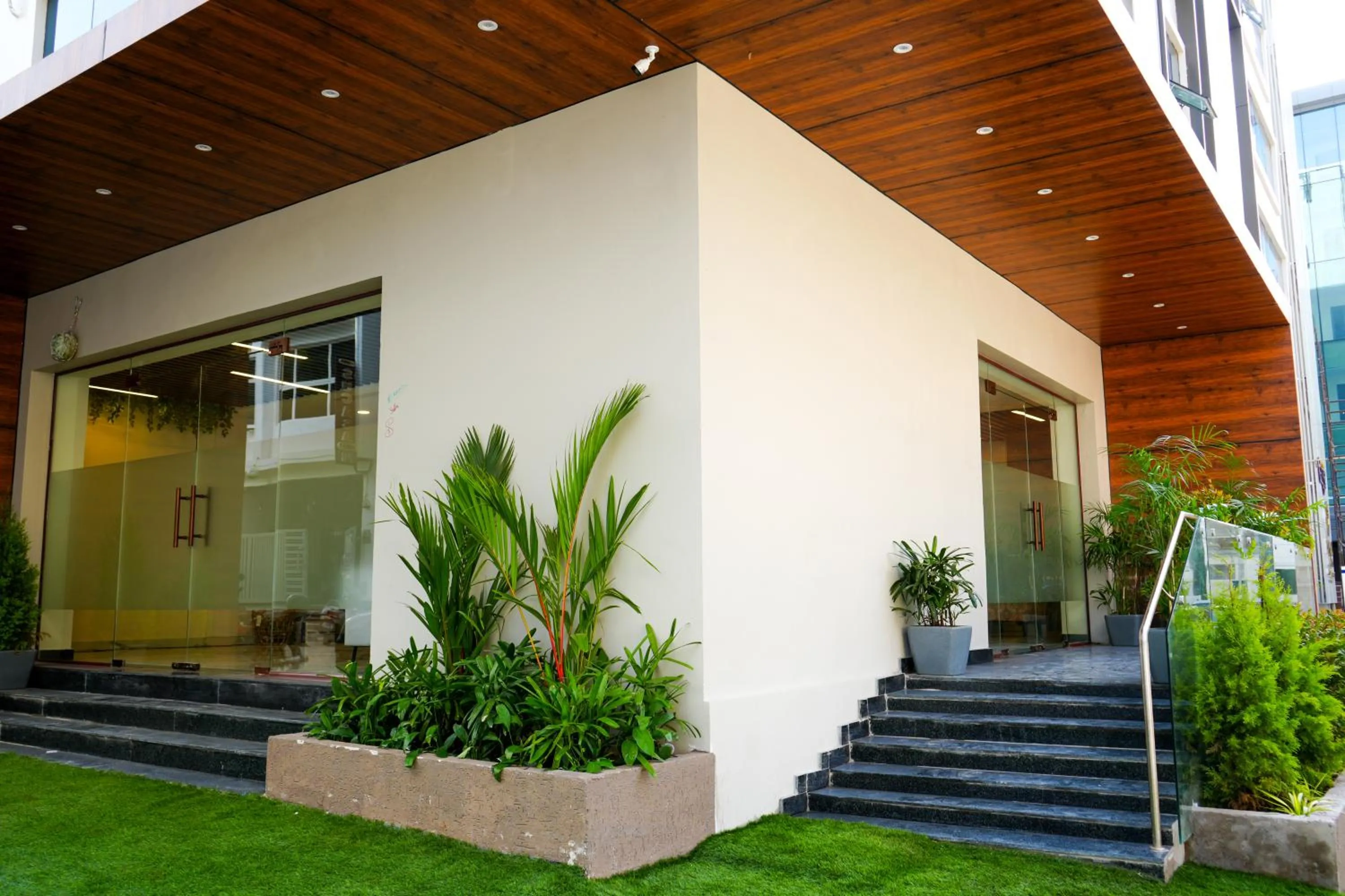 Facade/entrance in Casa Hotel & Suites, Gachibowli, Hyderabad