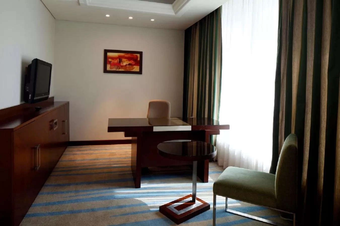 TV and multimedia in Holiday Inn Olaya by IHG
