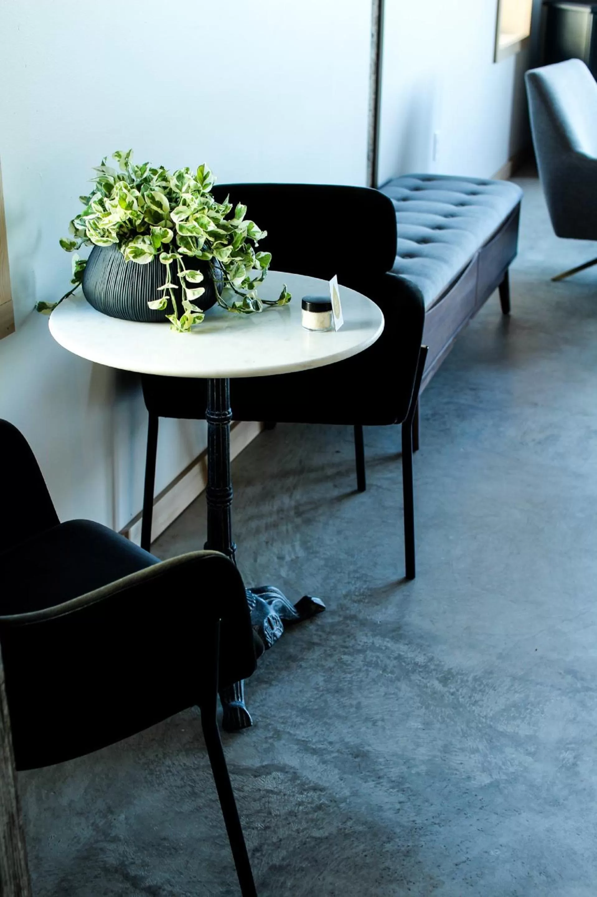 Decorative detail in Bowline Hotel