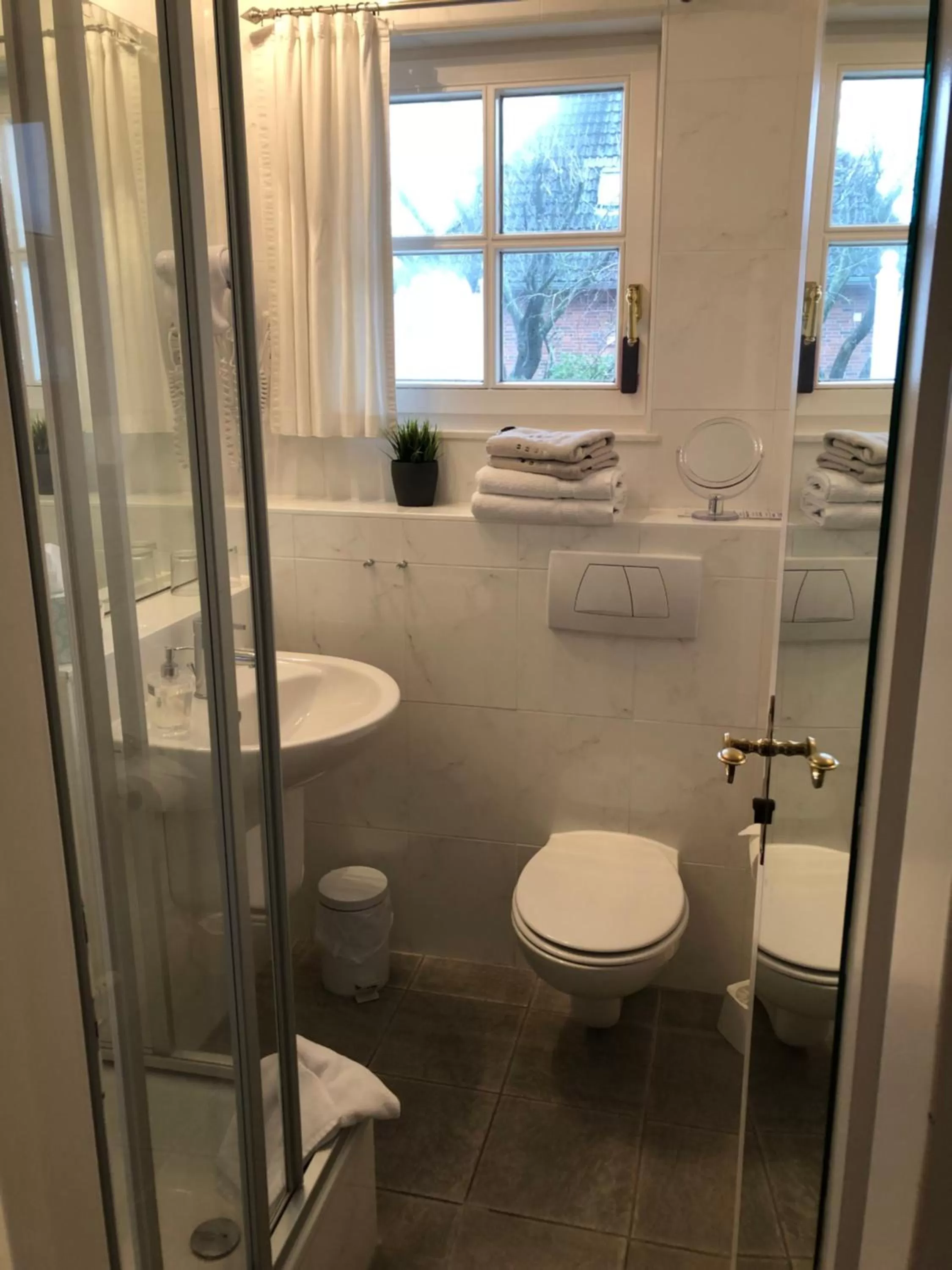 Bathroom in Hotel garni Seeluft Büsum