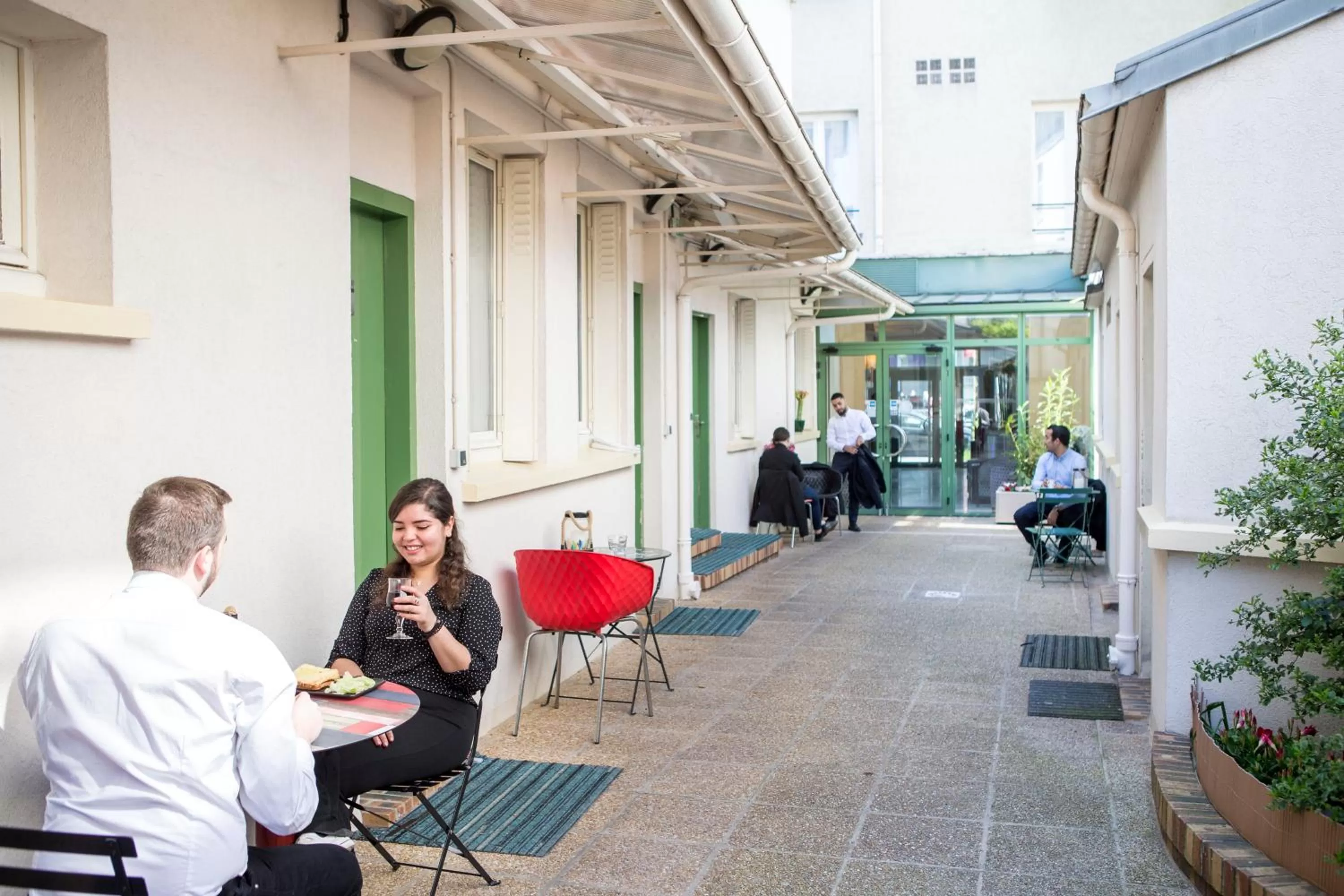 Patio in HOTEL DE PARIS MONTPARNASSE