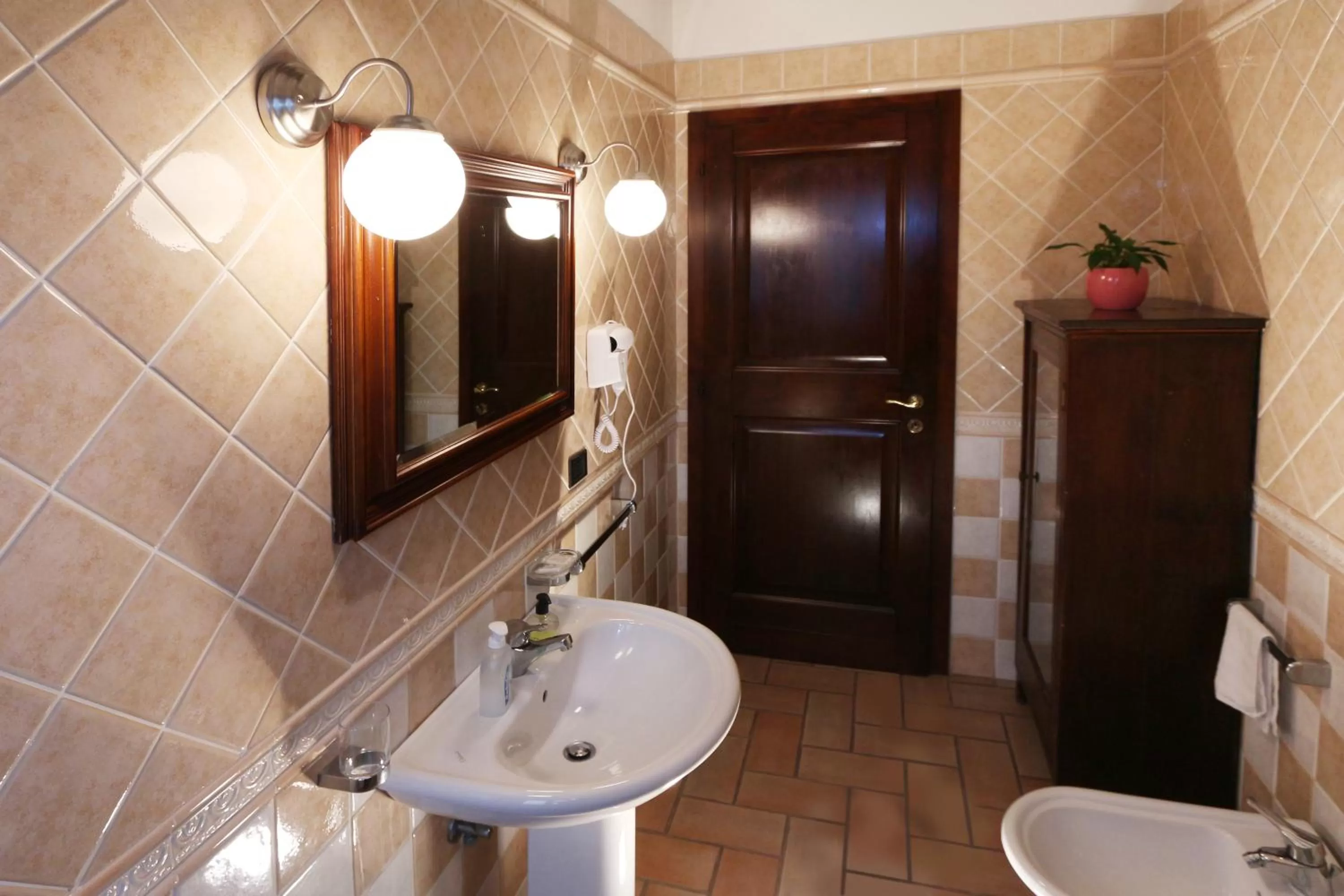 Bathroom in B&B Le Noci di Feo