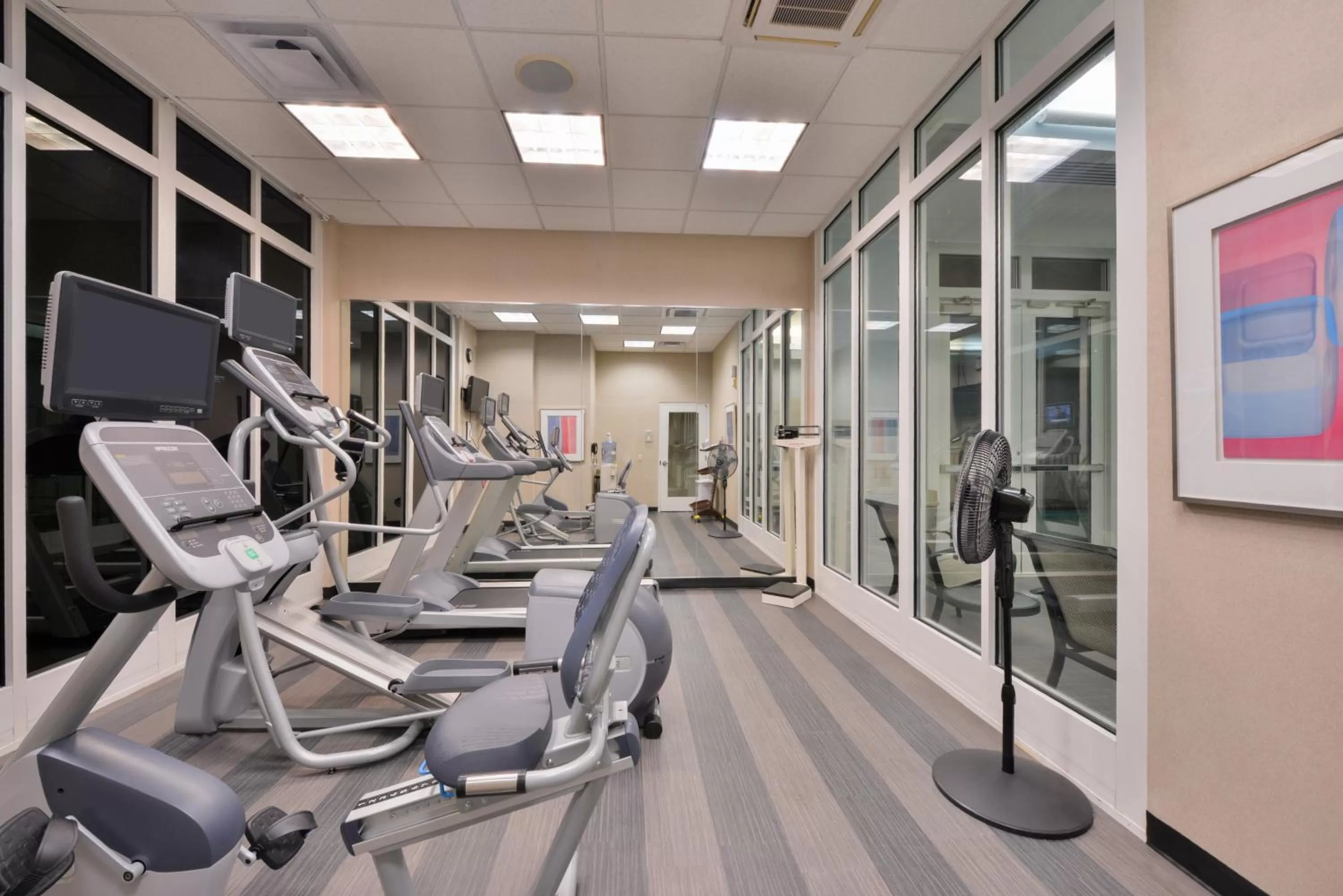 Fitness centre/facilities in Holiday Inn Kansas City Airport by IHG