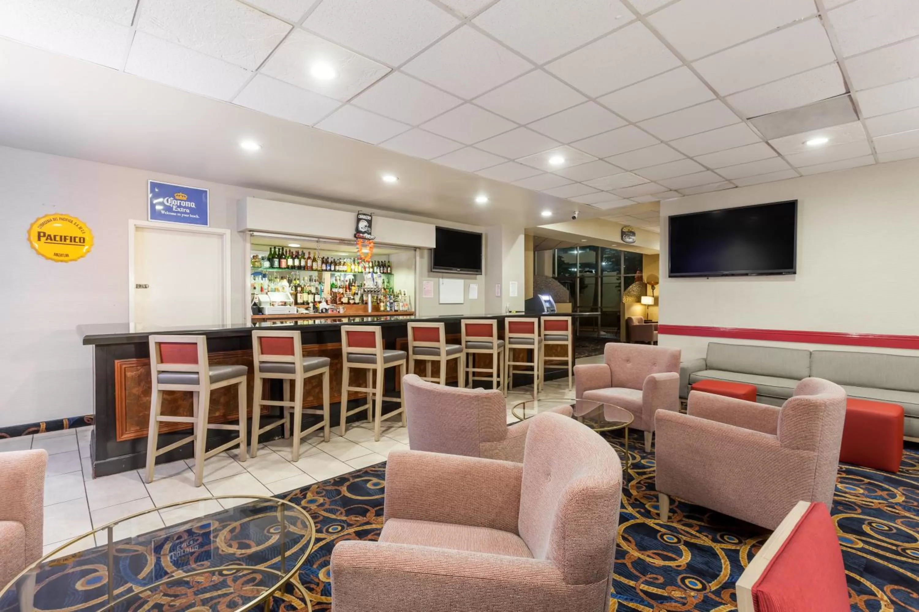 Lounge or bar, Lounge/Bar in Ramada by Wyndham San Diego National City