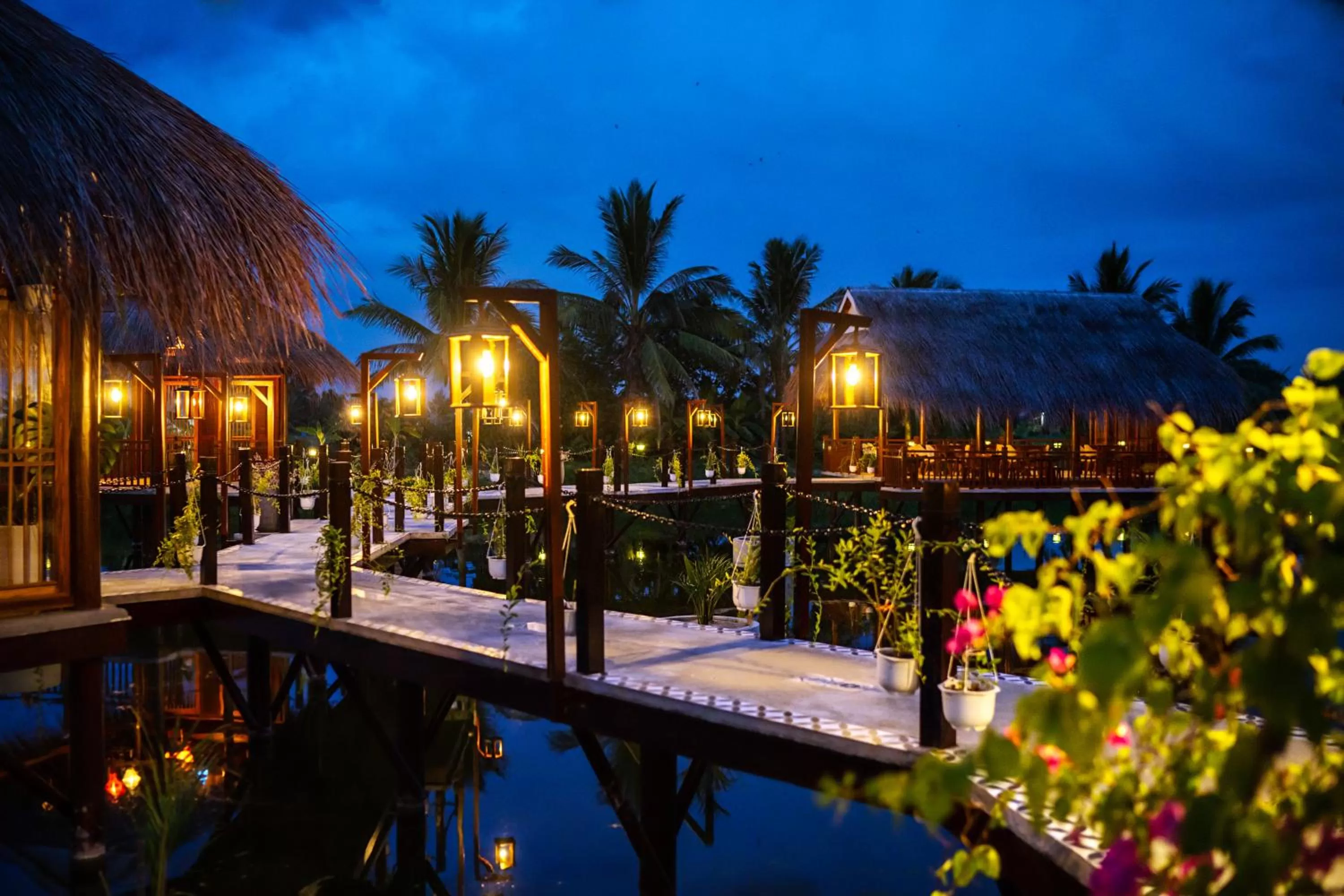 Evening entertainment in ZEN RETREAT HOI AN