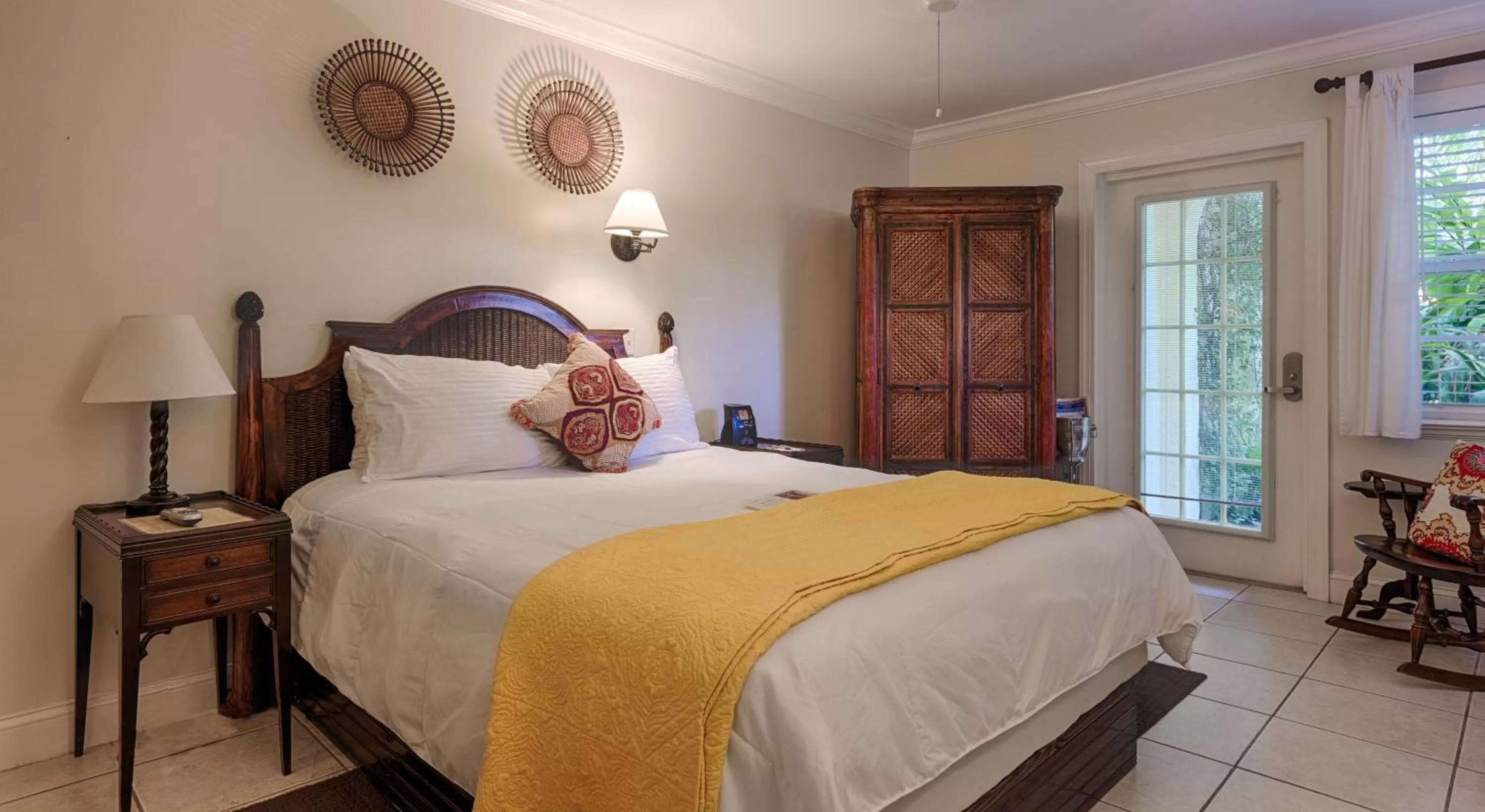 Bedroom, Bed in The Caribbean Court Boutique Hotel
