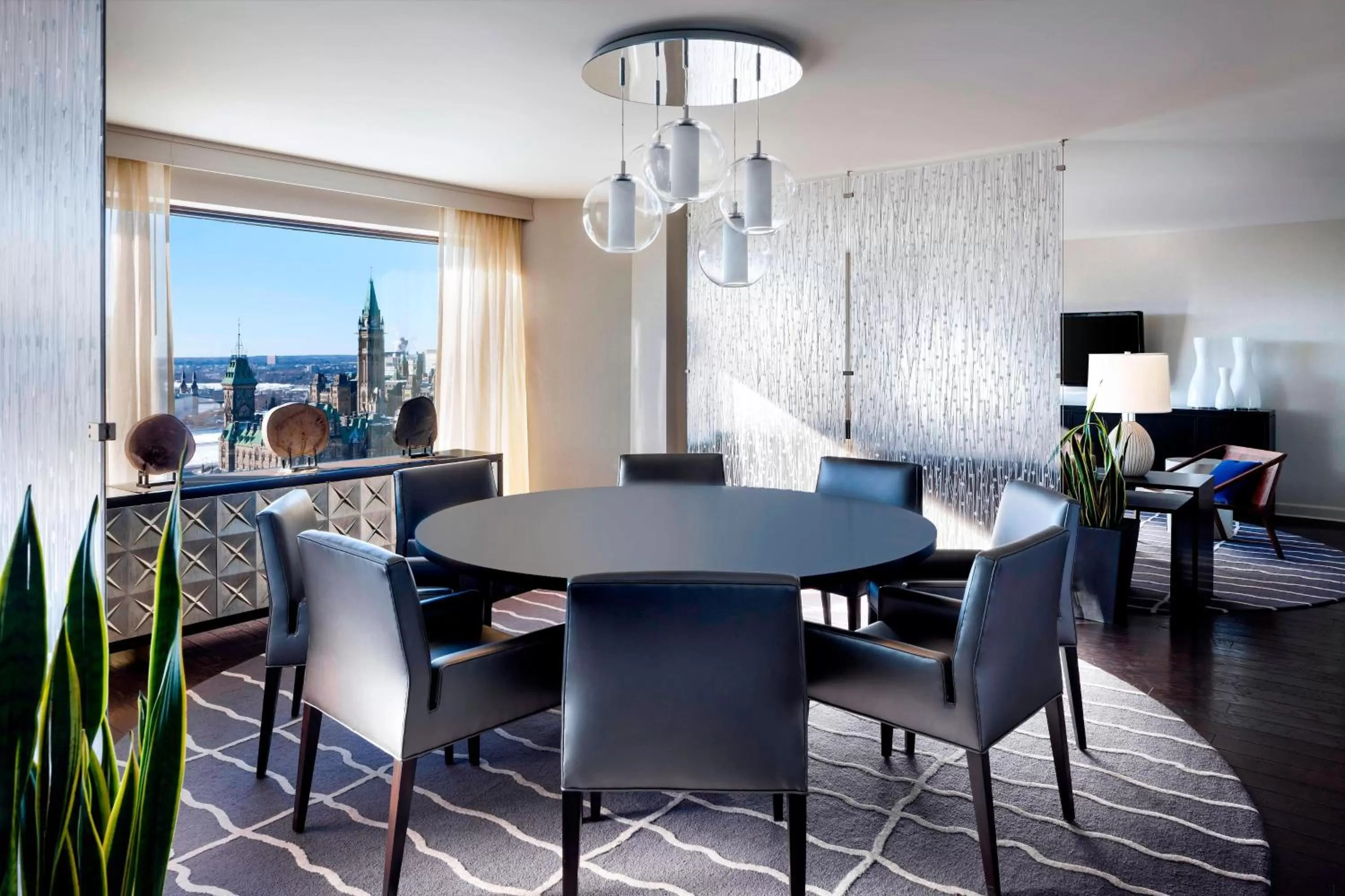 Bedroom in The Westin Ottawa