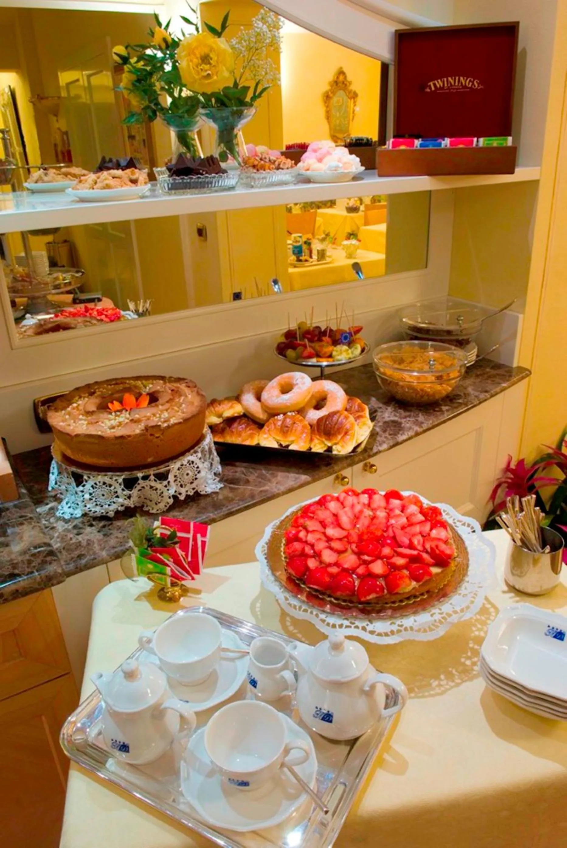 Restaurant/places to eat in Boutique Hotel Dieci