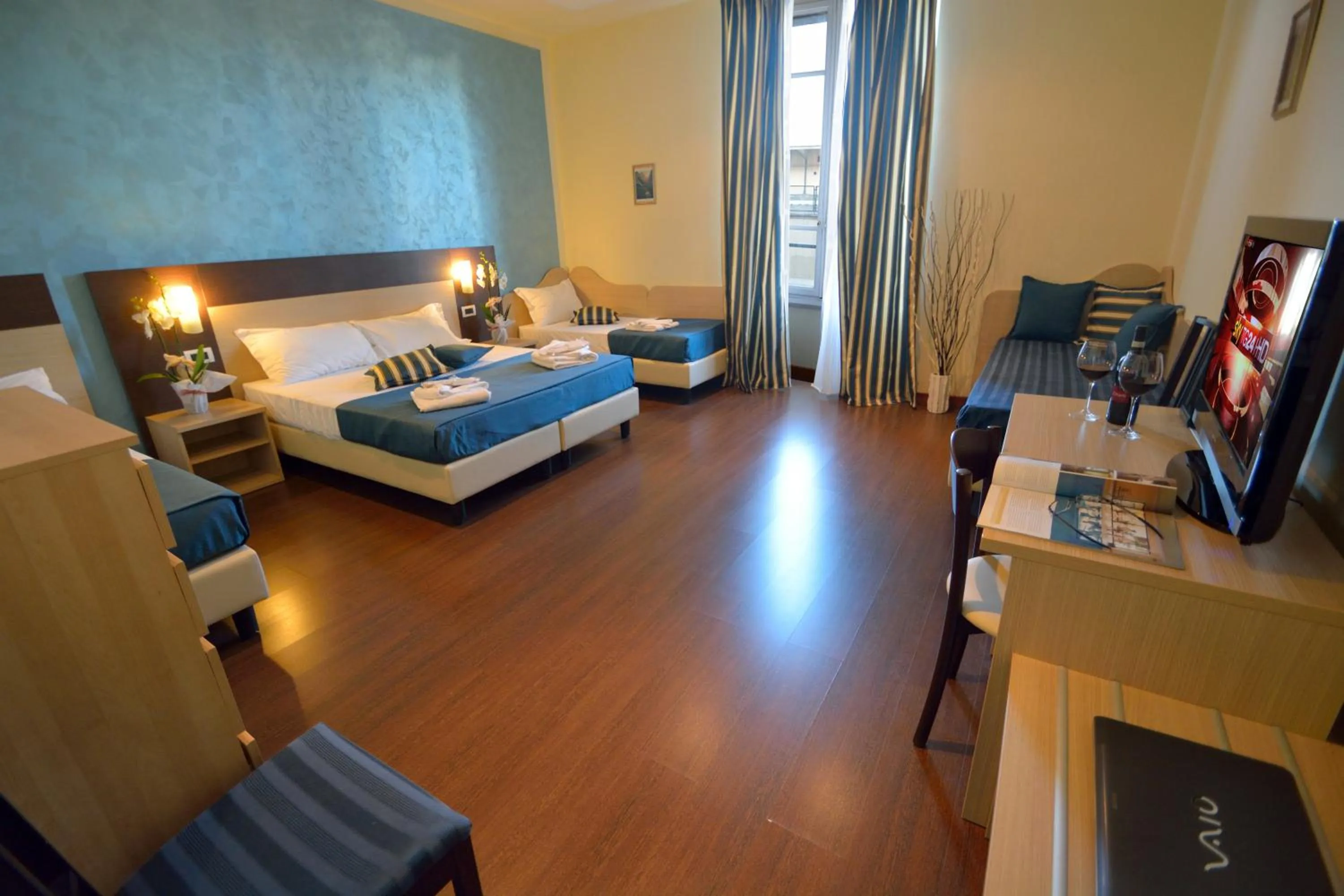 Photo of the whole room, Bed in B&B Marbò Florence