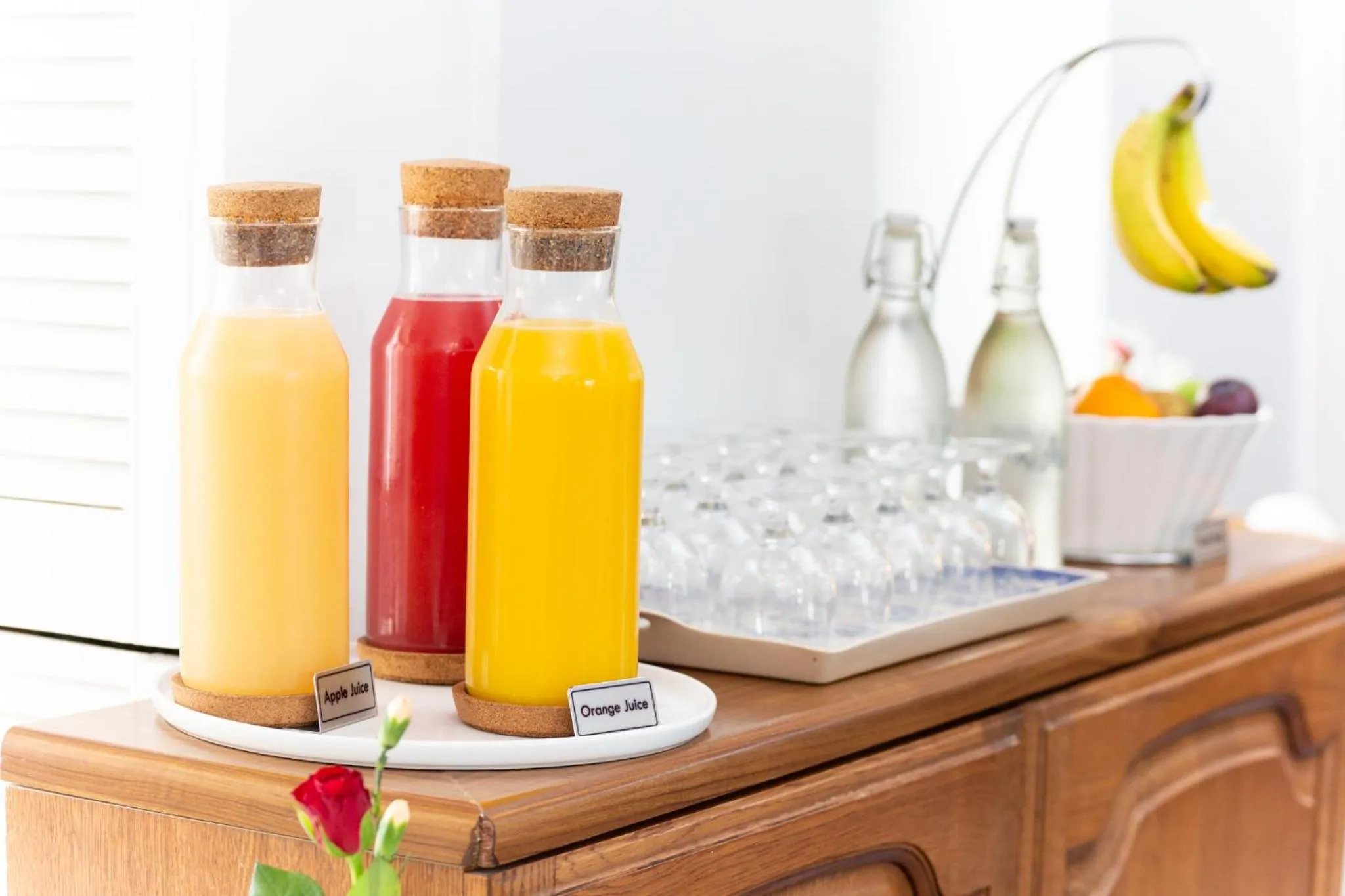 Restaurant/places to eat in Shelleven Guest House