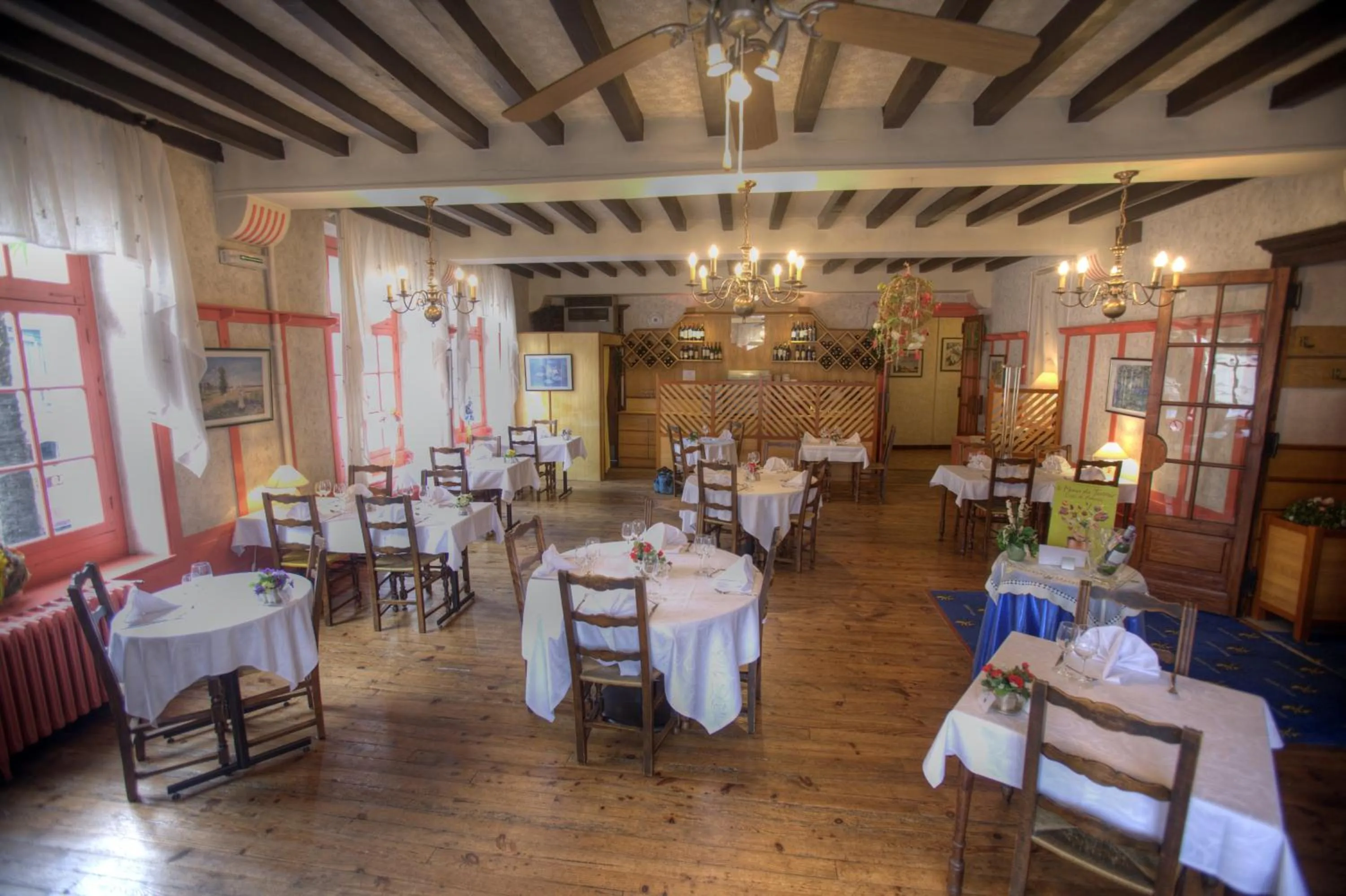 Restaurant/places to eat in Hôtel de Nevers