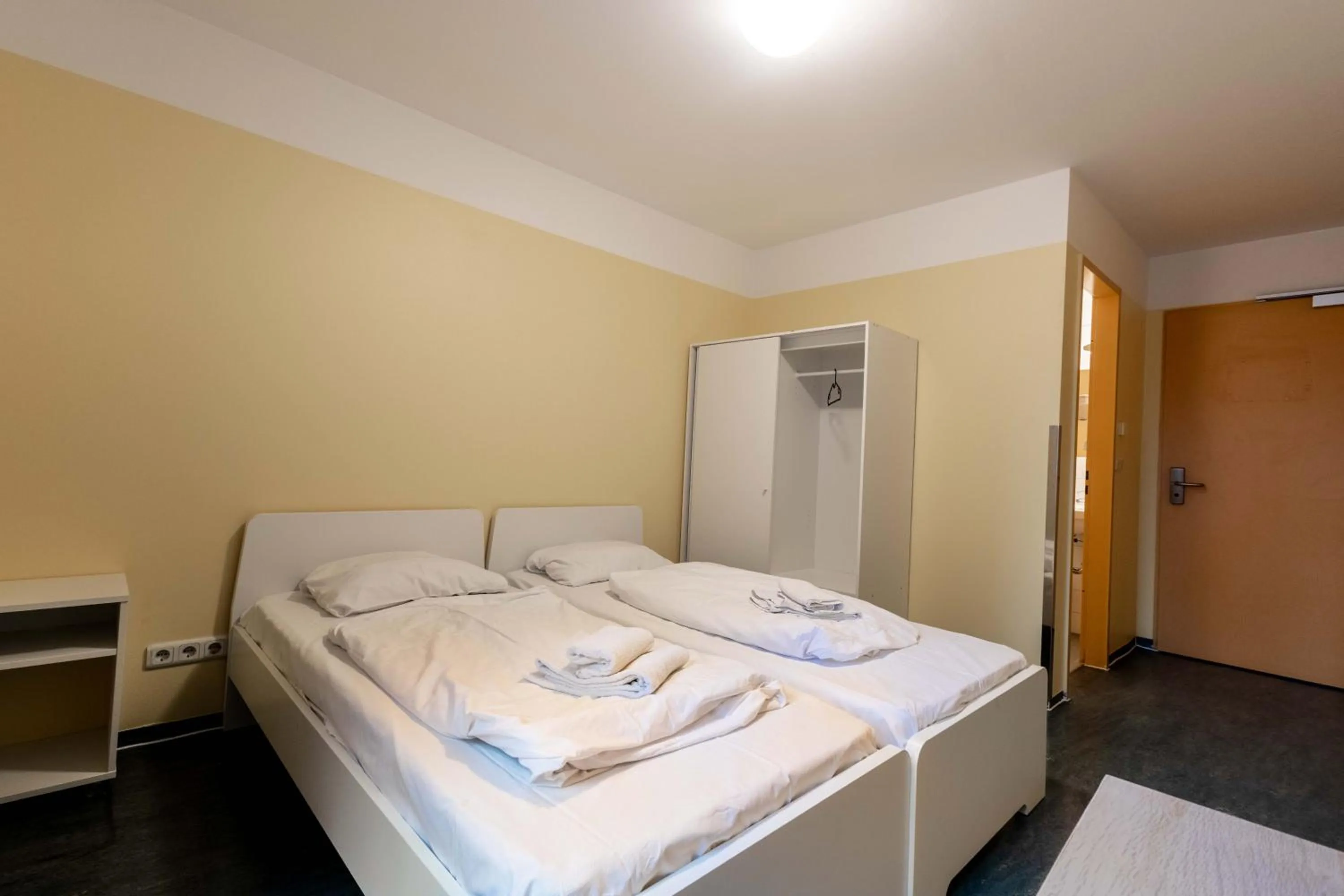 Staff, Bed in Pegasus Hostel Berlin