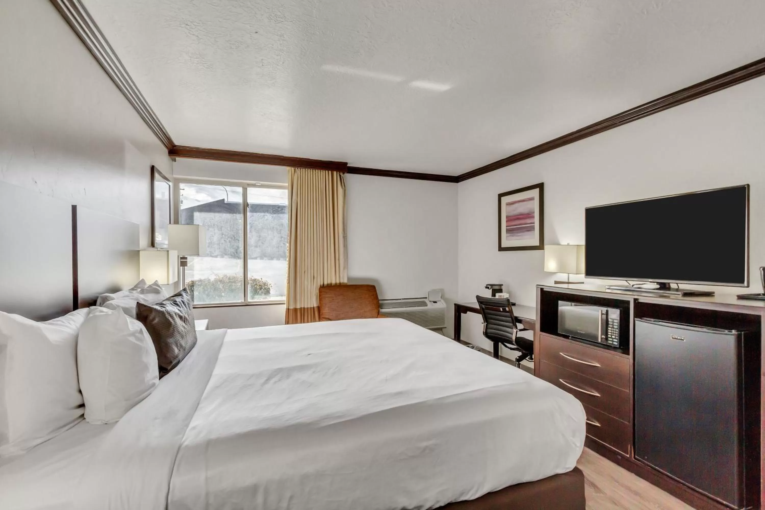 Bed in Park Inn by Radisson, Salt Lake City-Midvale