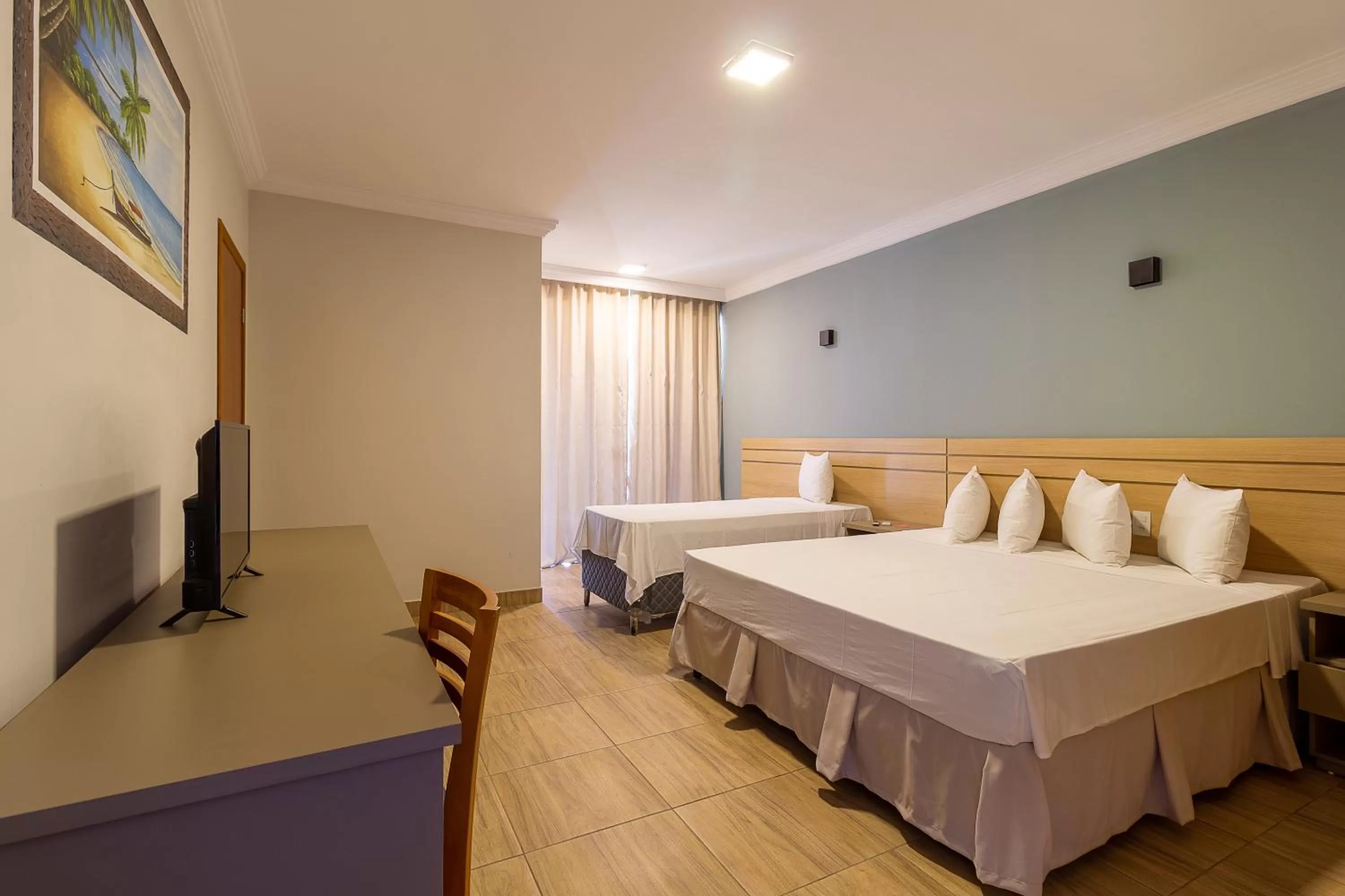 Photo of the whole room, Bed in Porto Mar Hotel