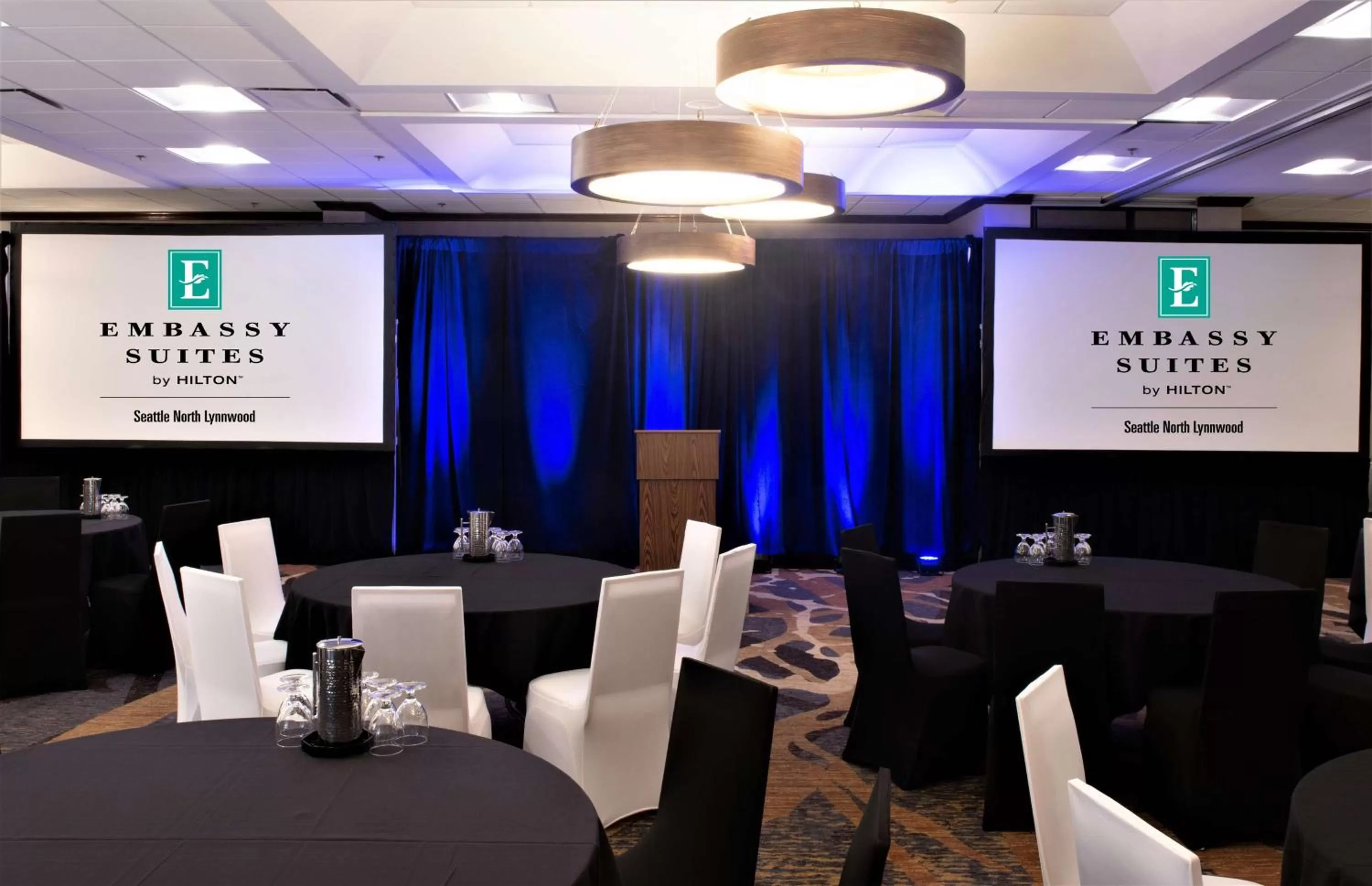 Meeting/conference room in Embassy Suites by Hilton Seattle North Lynnwood