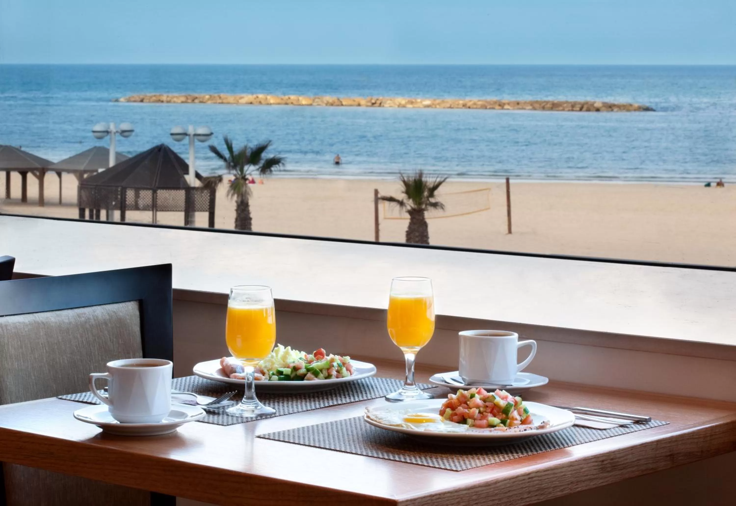 Food and drinks in Orchid Tel Aviv