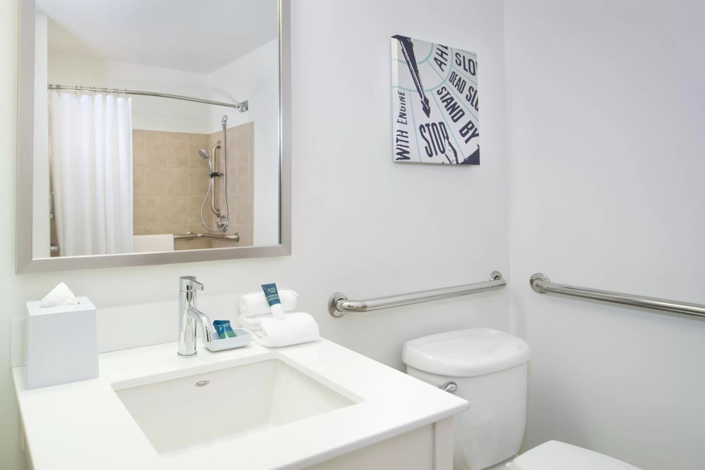 Bathroom in Four Points by Sheraton Louisville Airport