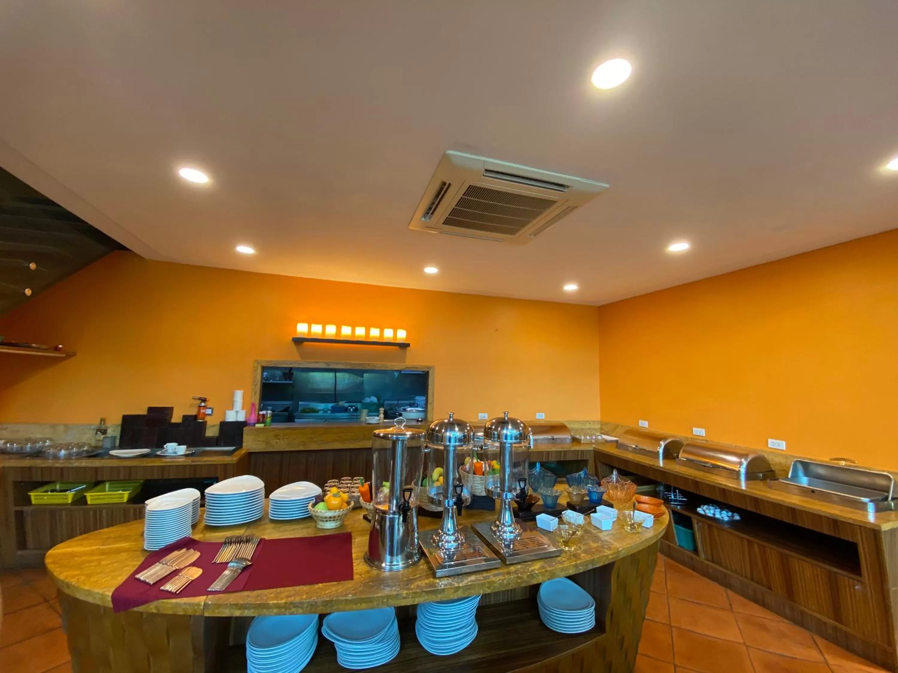 Restaurant/places to eat in Le Vernissage by Goad Avadhess Hospitality