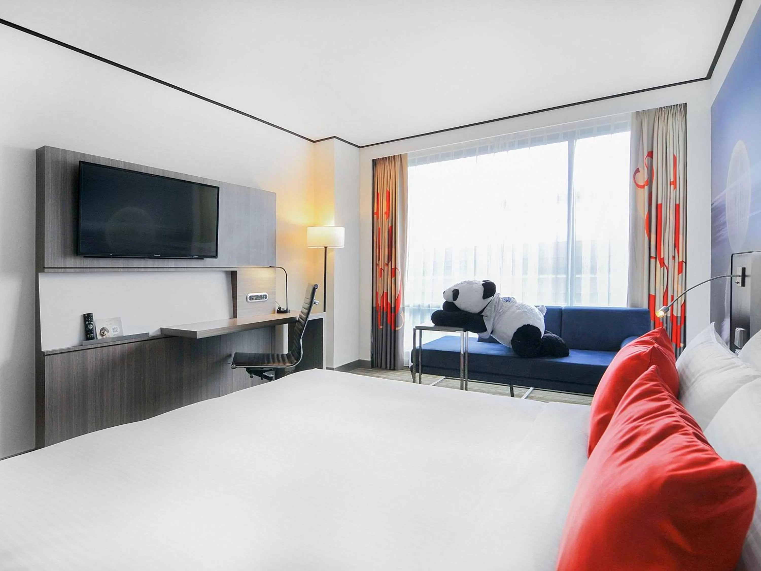 Superior King Room with Airport View in Hyatt Regency Taoyuan International Airport