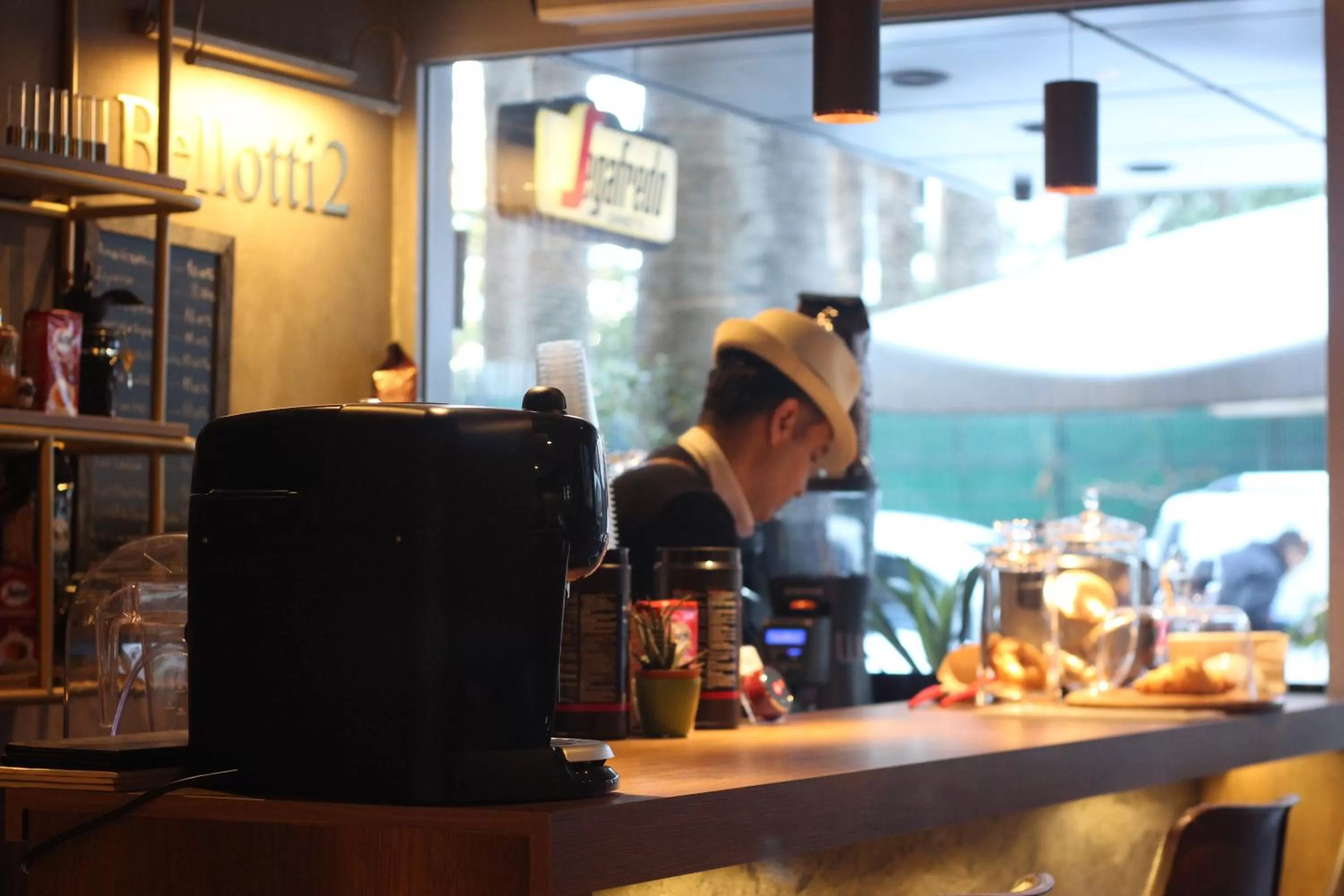 Coffee/tea facilities in Karaca Hotel