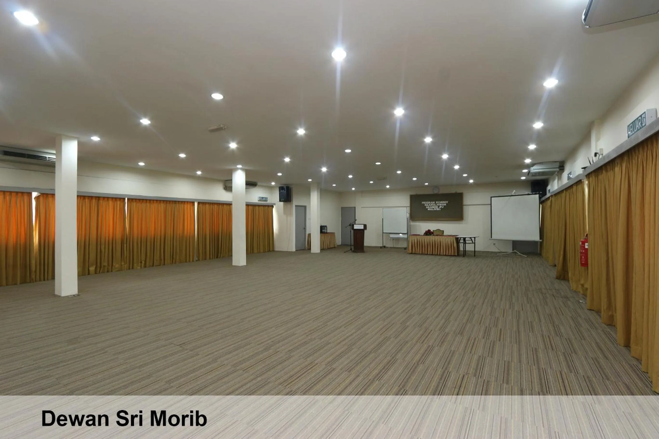 Meeting/conference room in Villea Morib