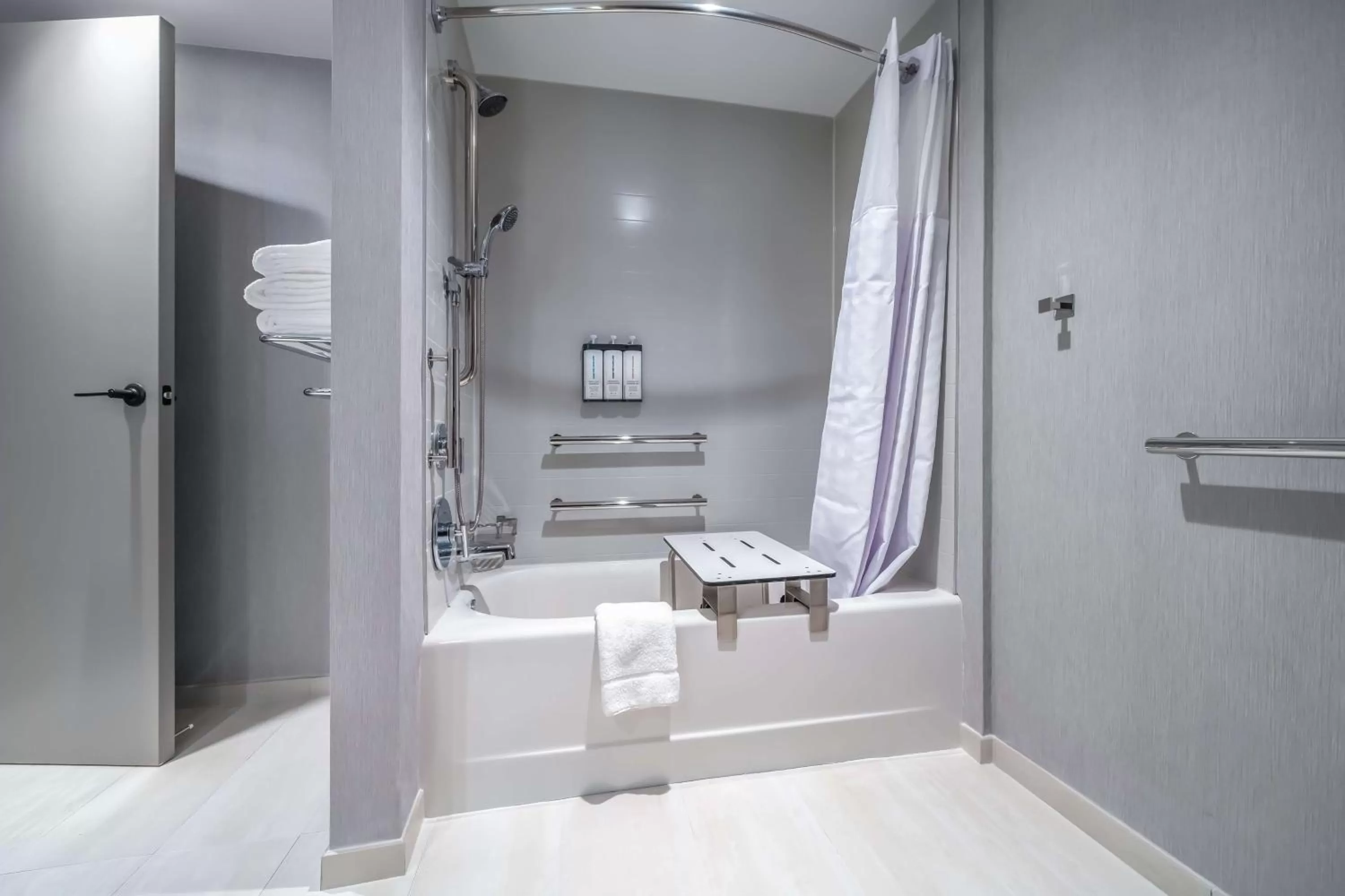 Bathroom in Hyatt Place Gainesville Downtown