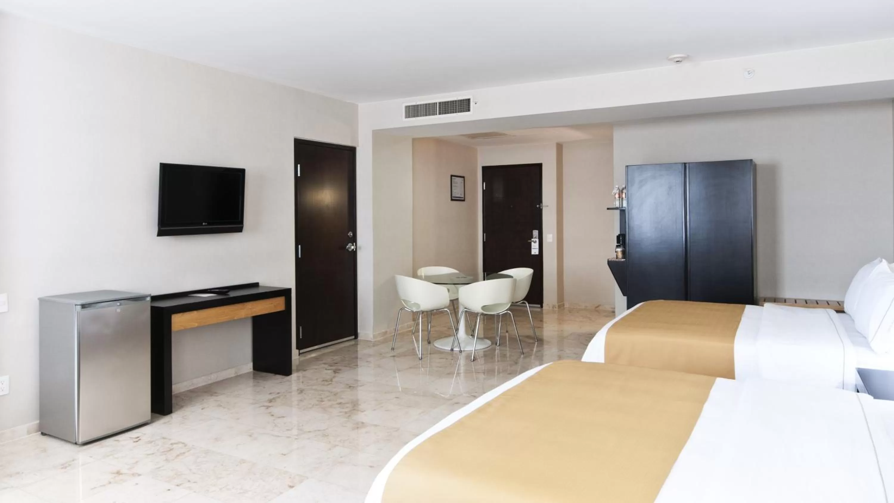 Bedroom, Bed in Holiday Inn Express Ciudad Del Carmen by IHG