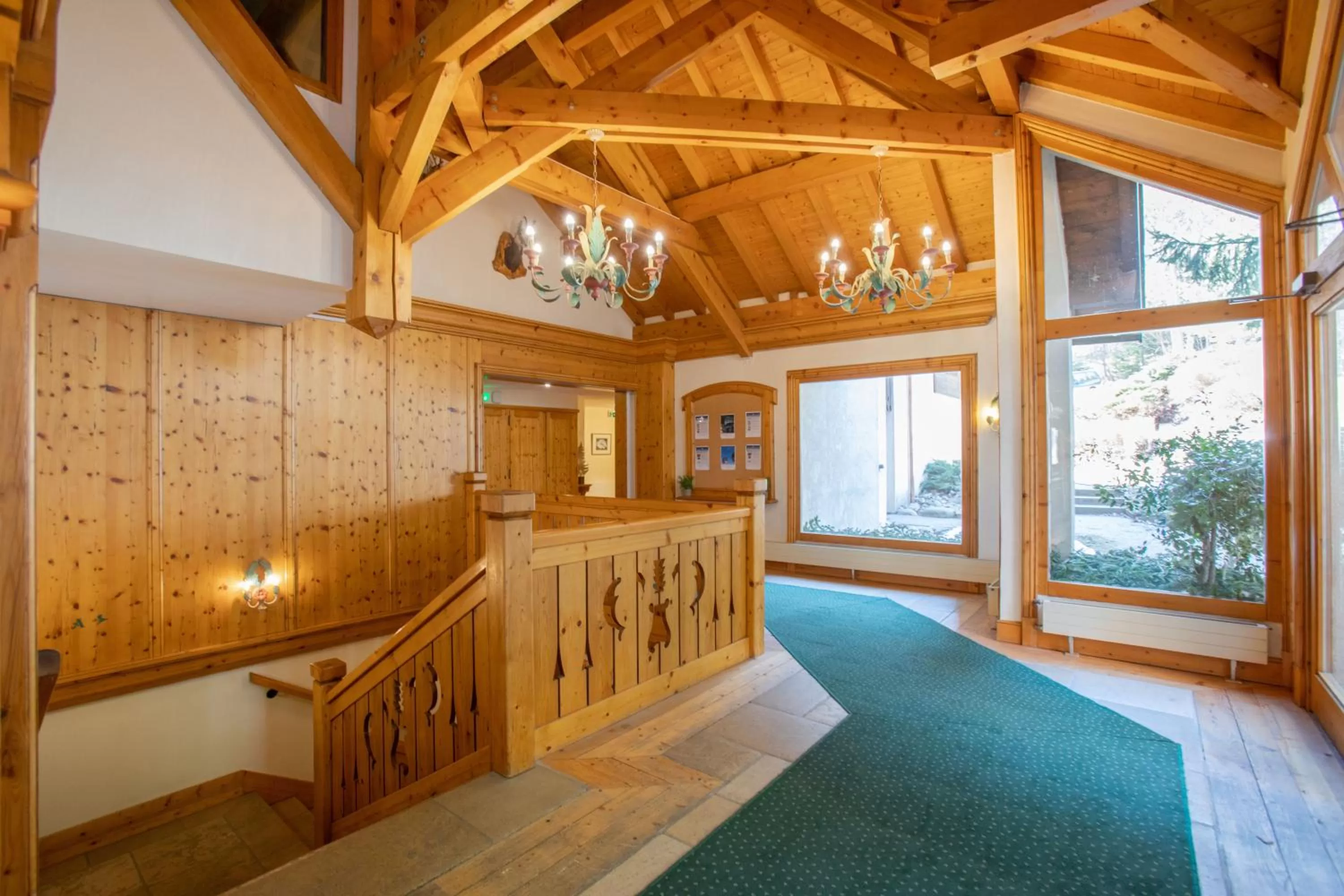 Lobby or reception in Les Balcons du Savoy