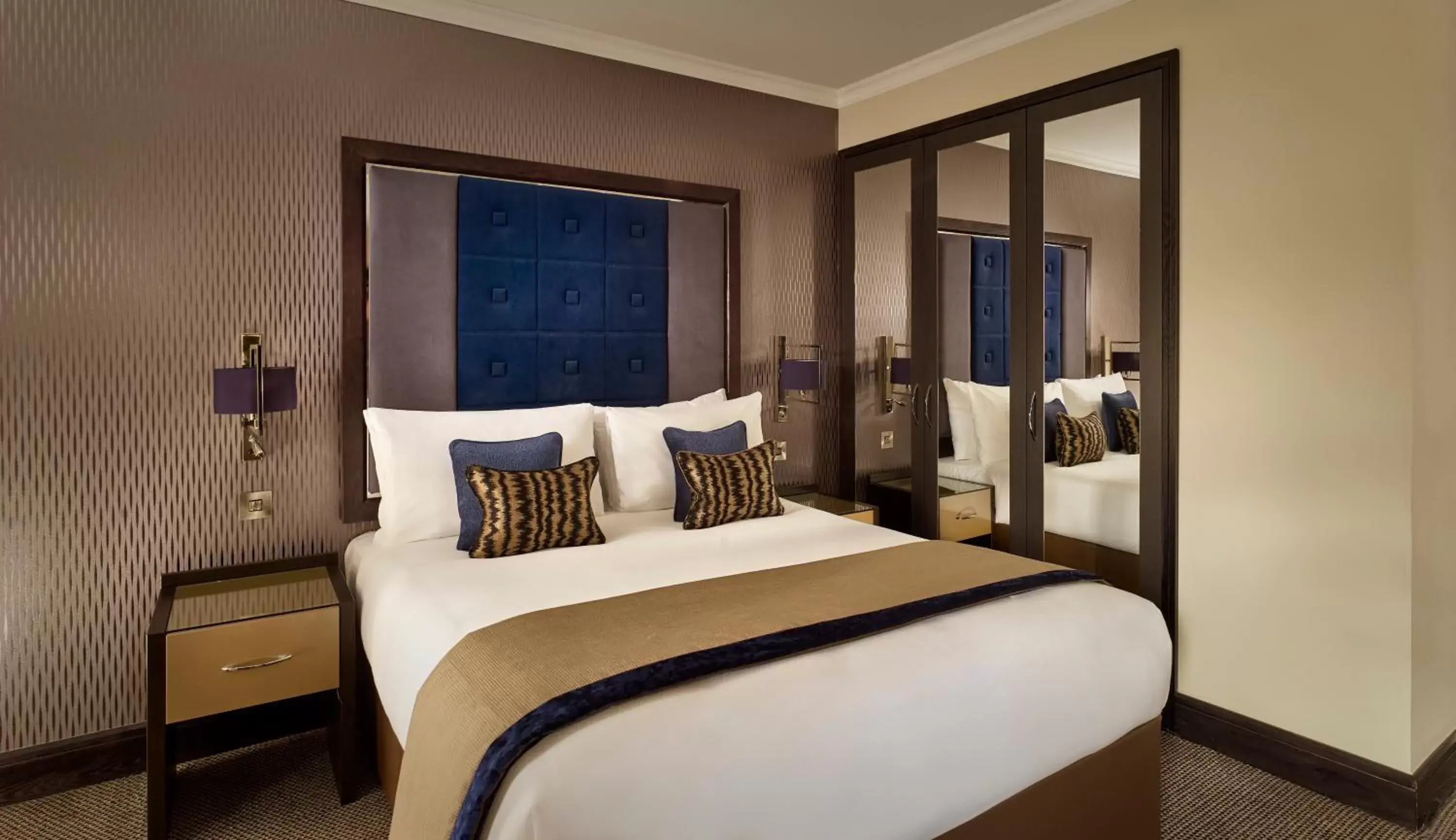 Deluxe Double Studio in The Westbourne Hyde Park Deluxe Double Studio in The Westbourne Hyde Park