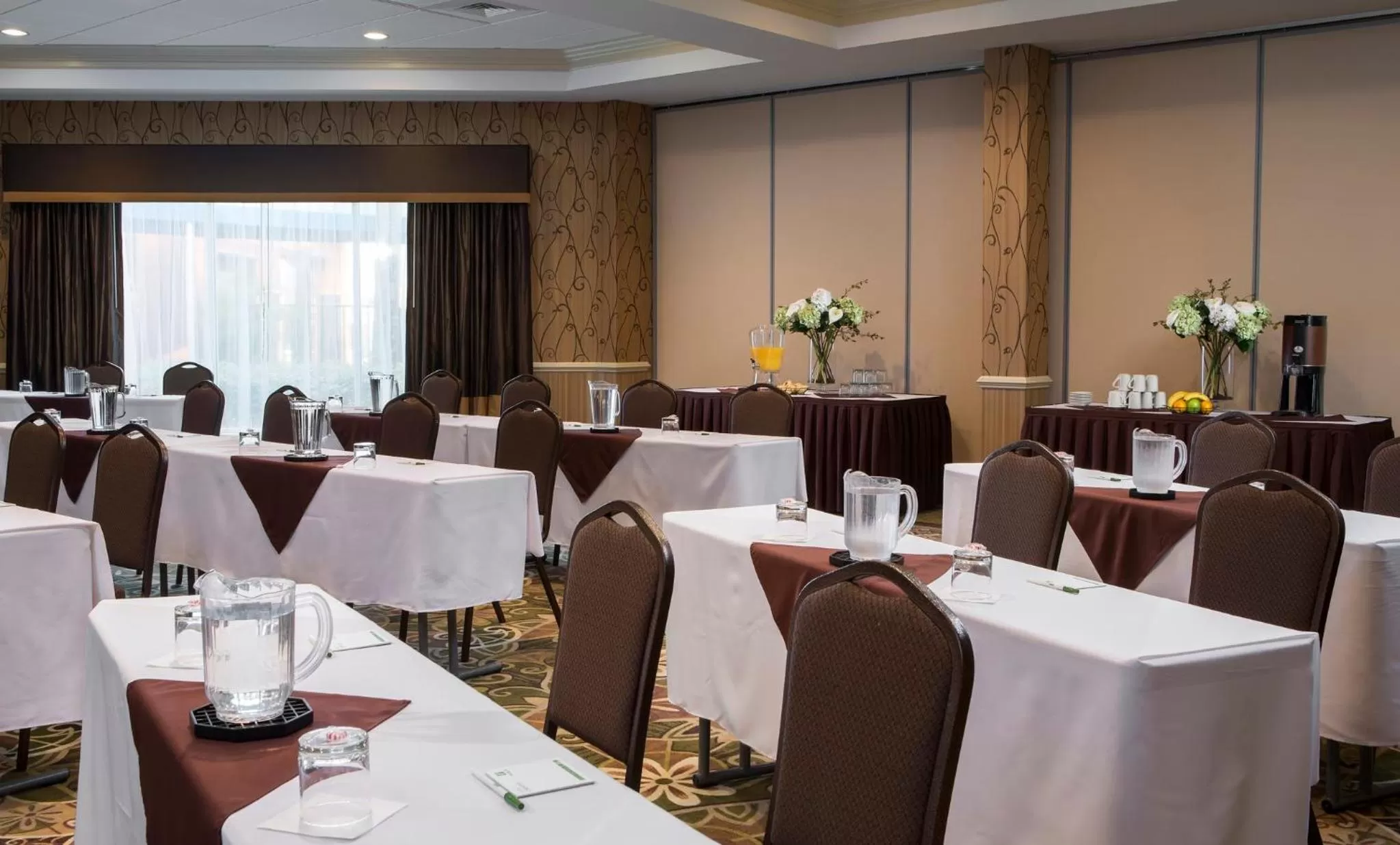 Meeting/conference room in Holiday Inn Resort Orlando - Lake Buena Vista by IHG
