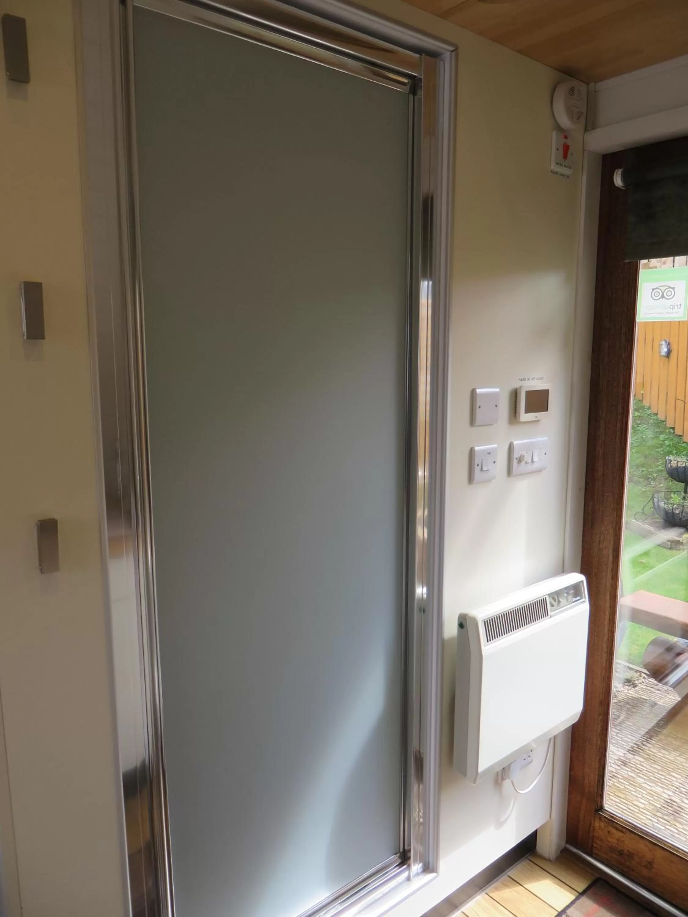 Shower in Eriskay B&B and Aviemore Glamping