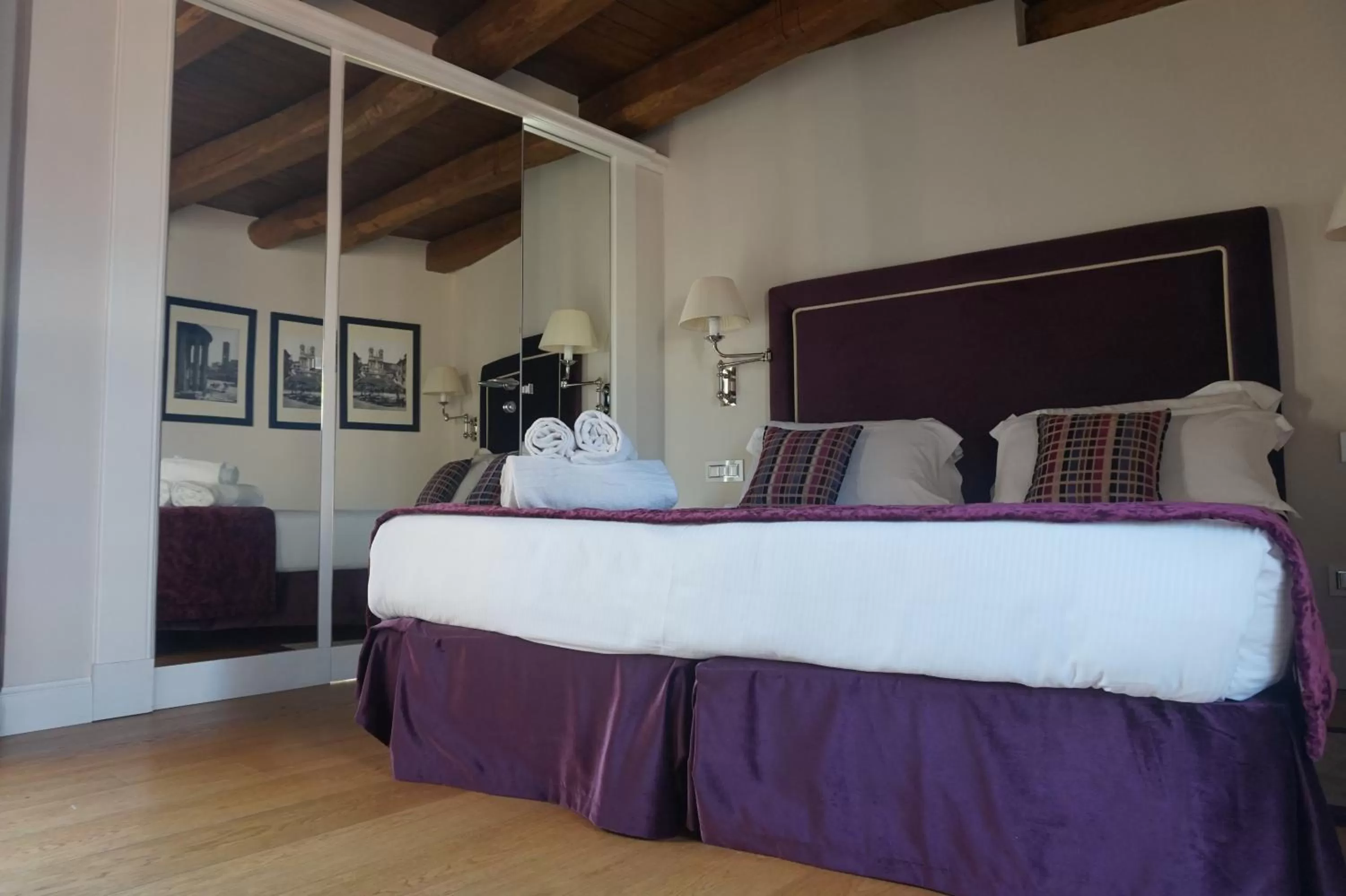 Superior Suite in Trevi Palace Luxury Inn