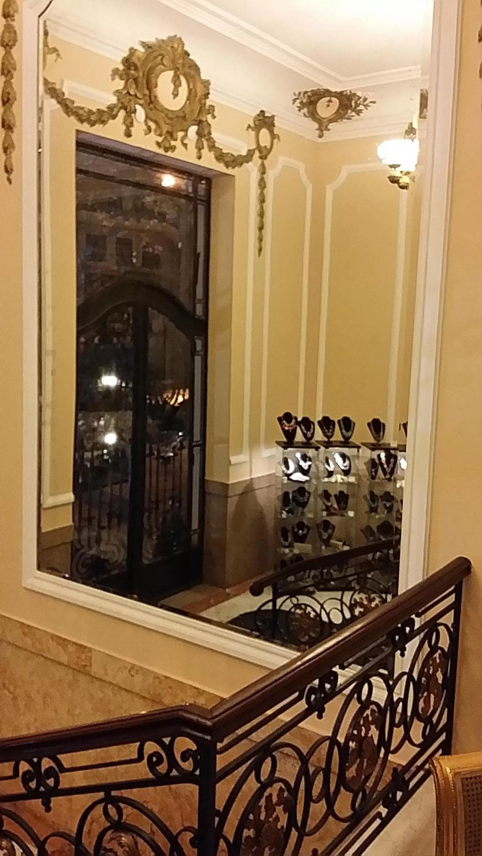 Decorative detail in Grand Boutique Hotel