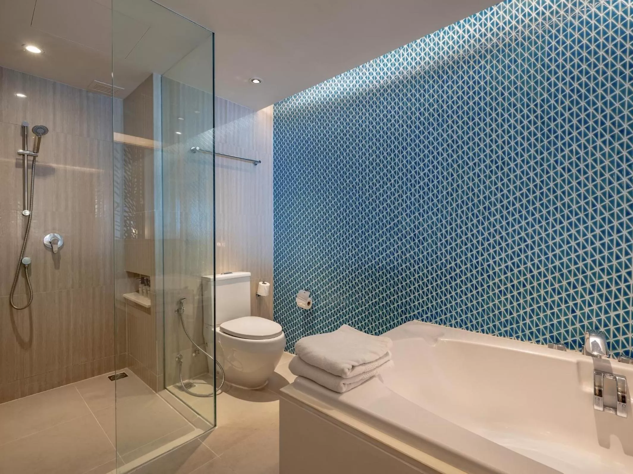 Shower in Amari Koh Samui