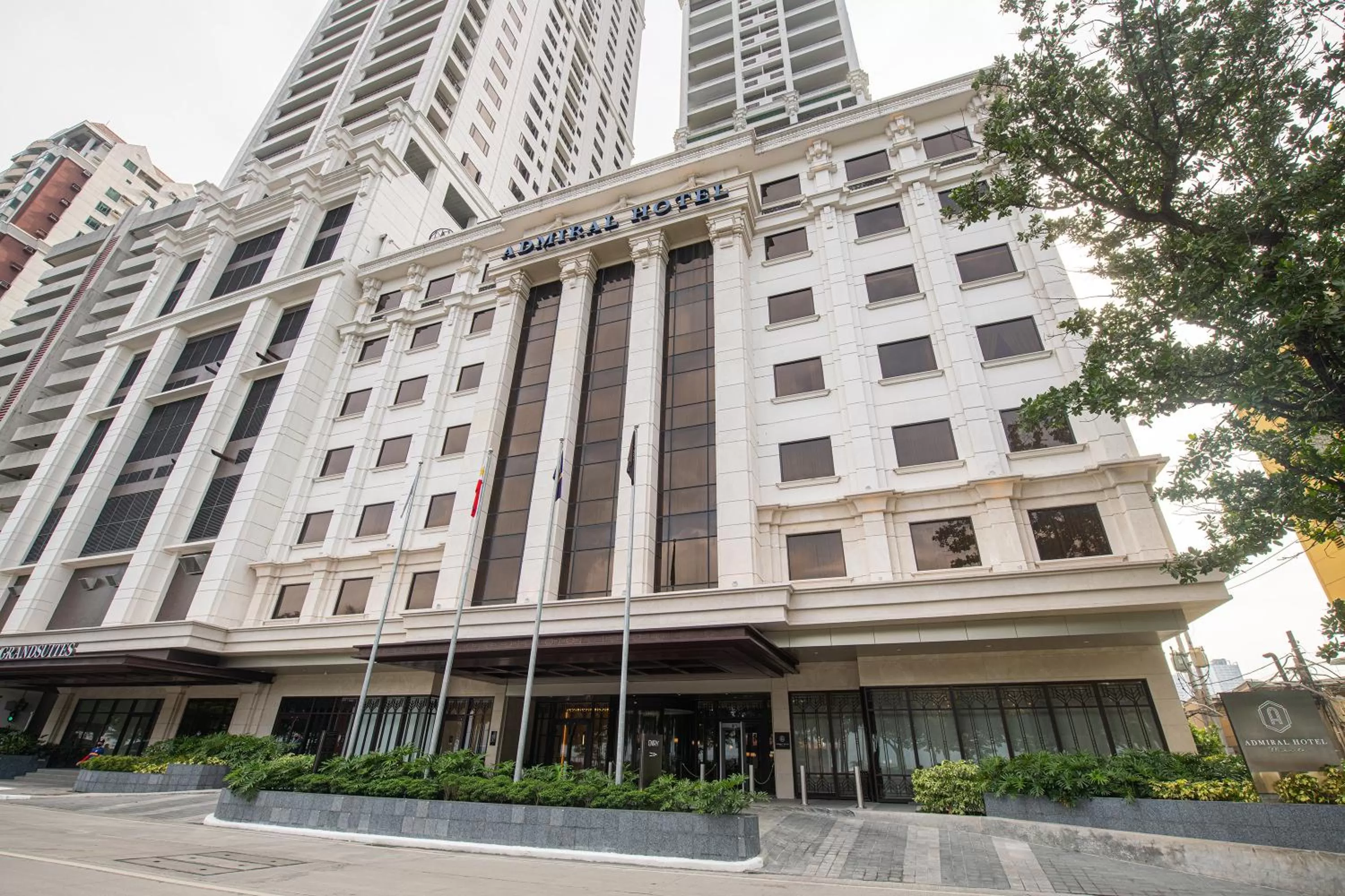 Property building in Admiral Hotel Manila - MGallery Collection