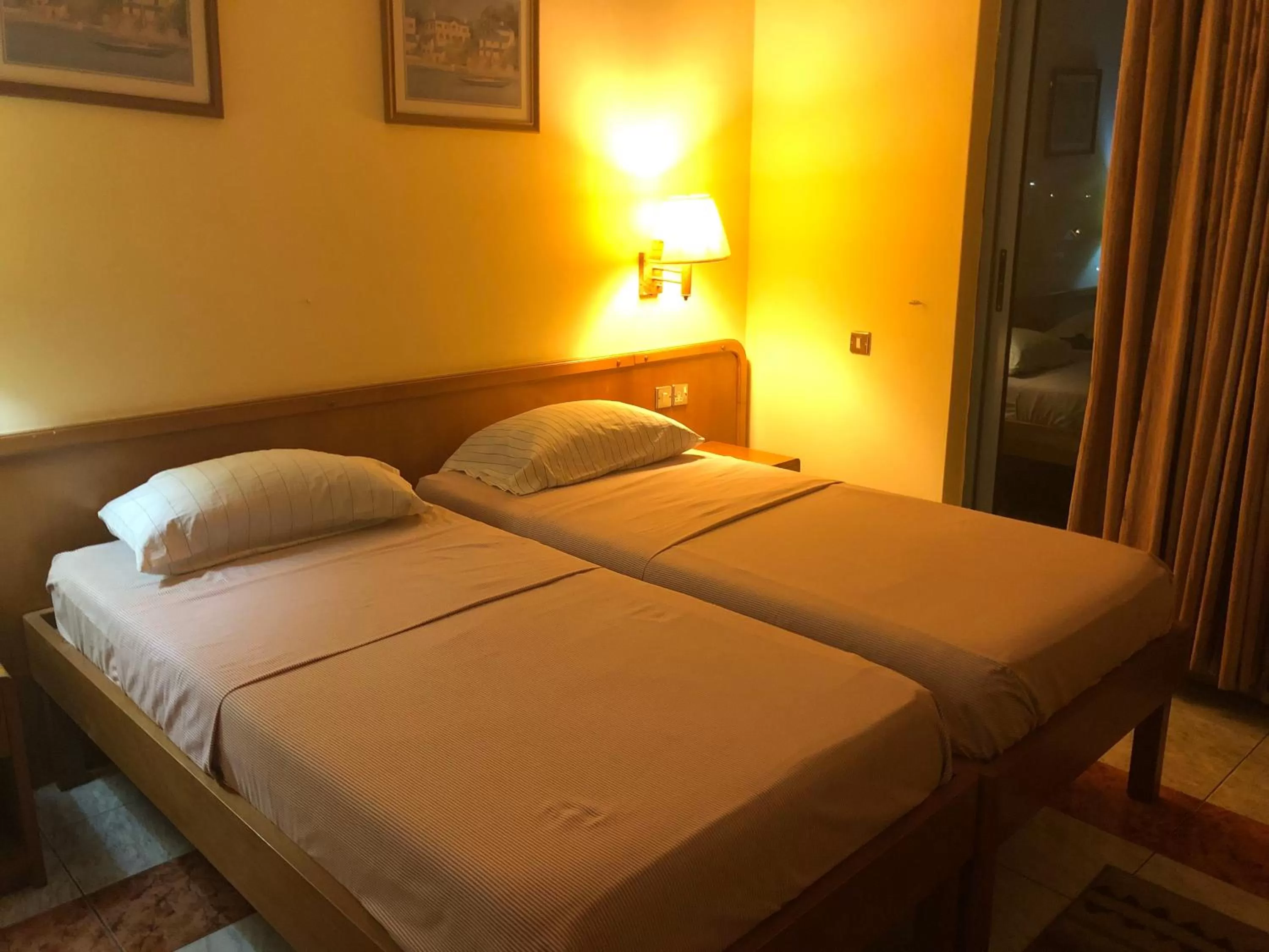 Bed in Maple Leaf Korean Hotel