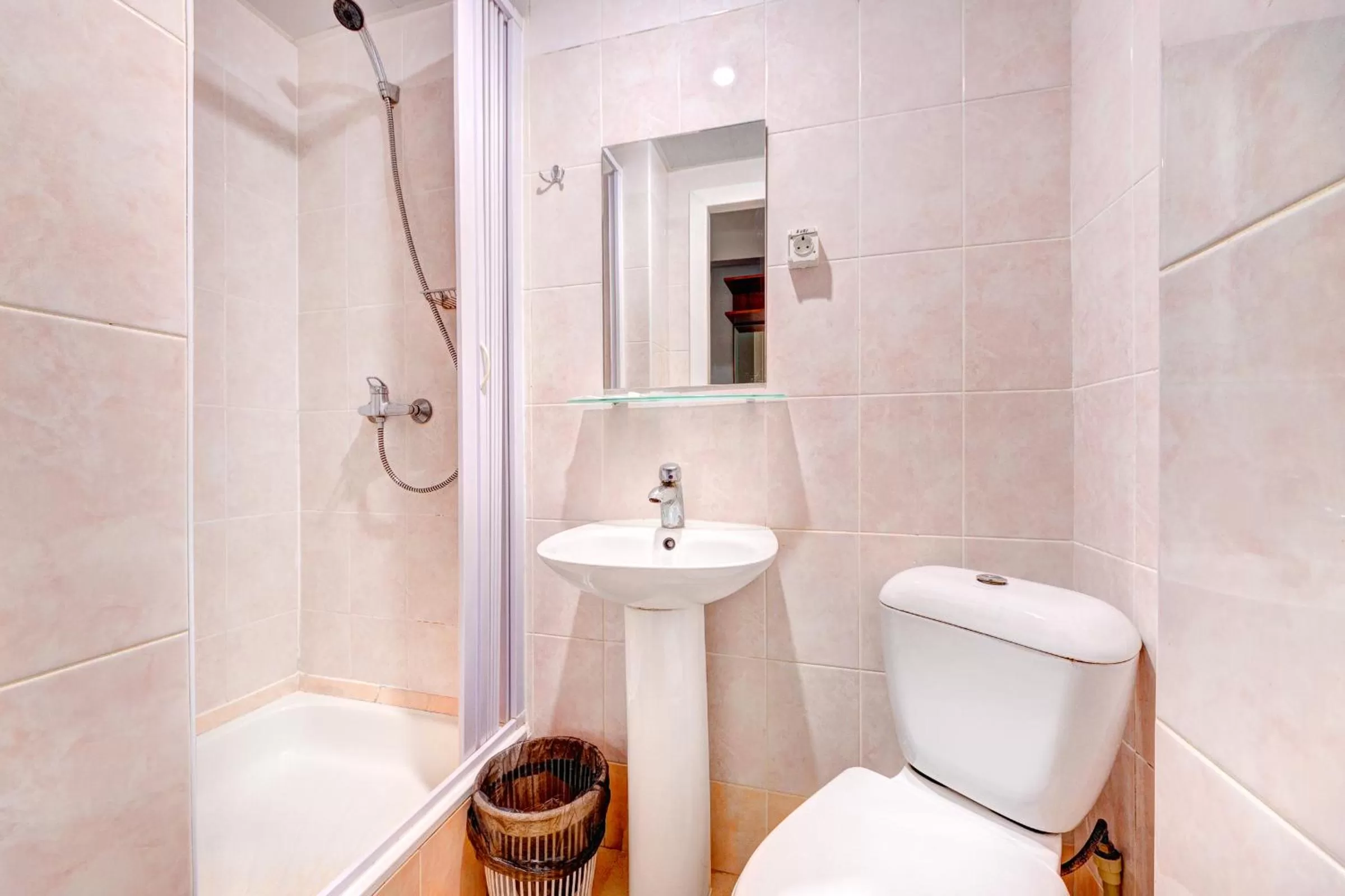 Bathroom in Hotel 7F