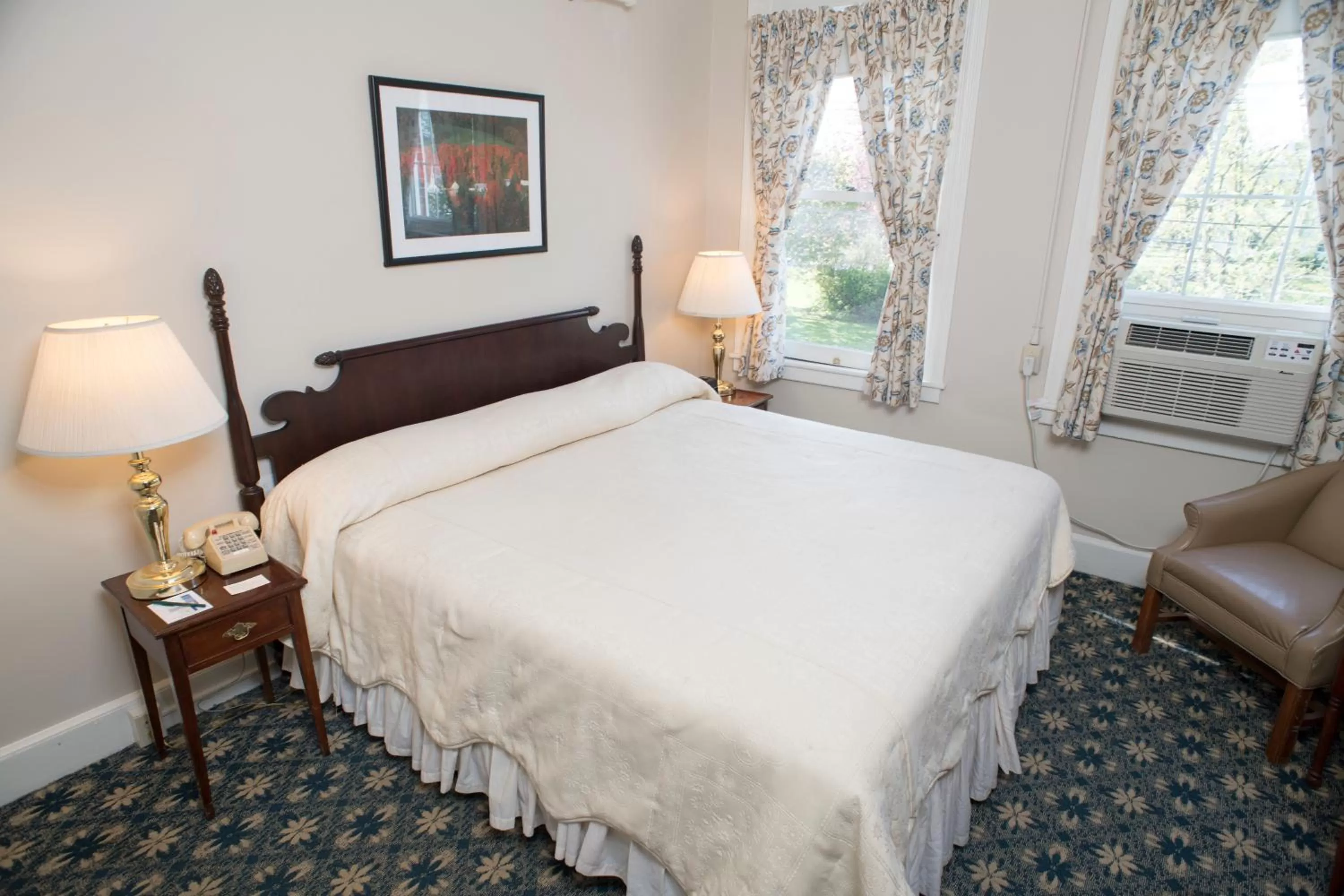 Bedroom in Middlebury Inn