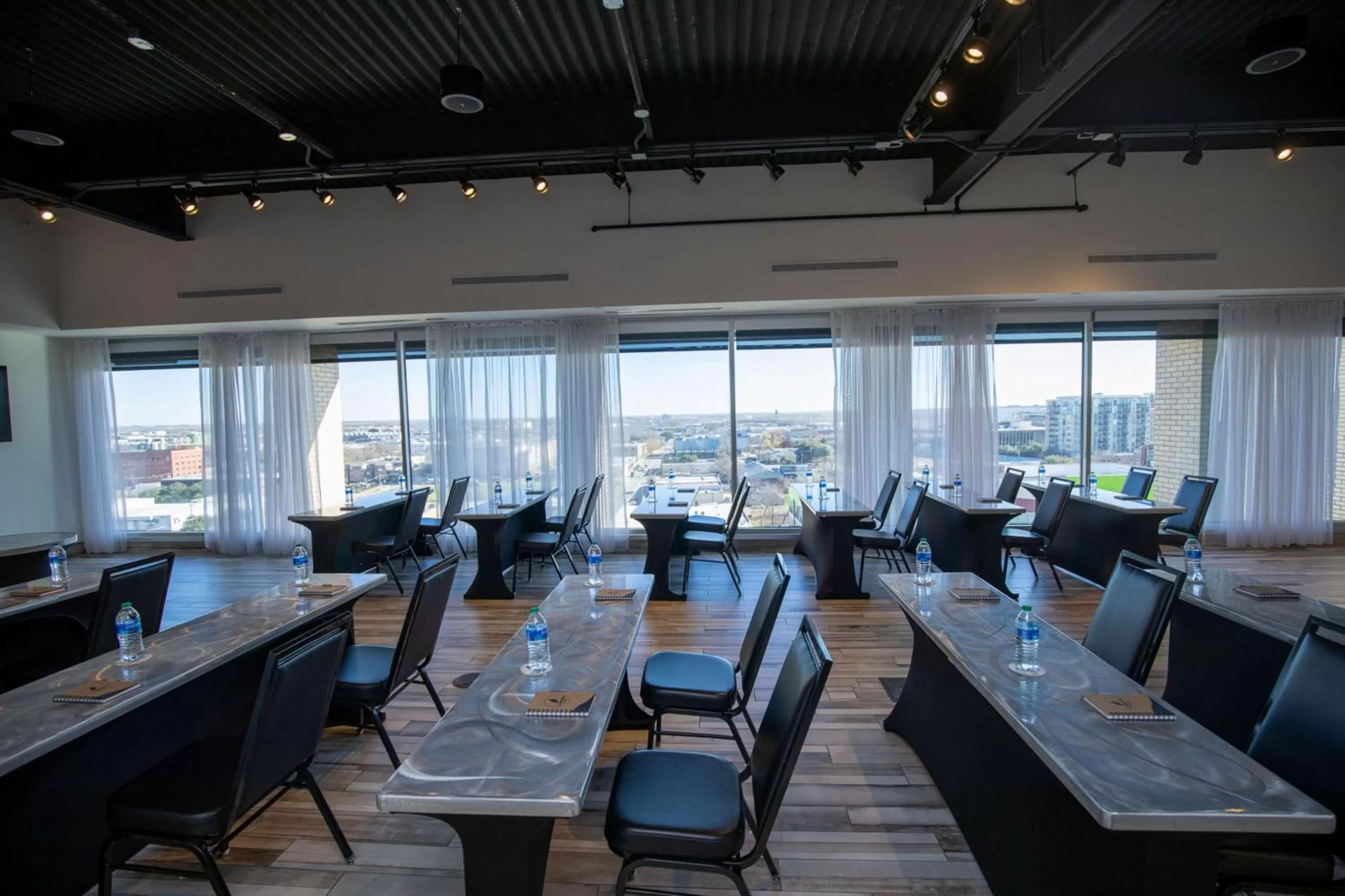 Meeting/conference room in Lorenzo Hotel Dallas, Tapestry Collection by Hilton