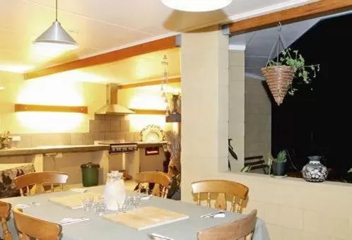 BBQ facilities in Wallaby Ridge Retreat