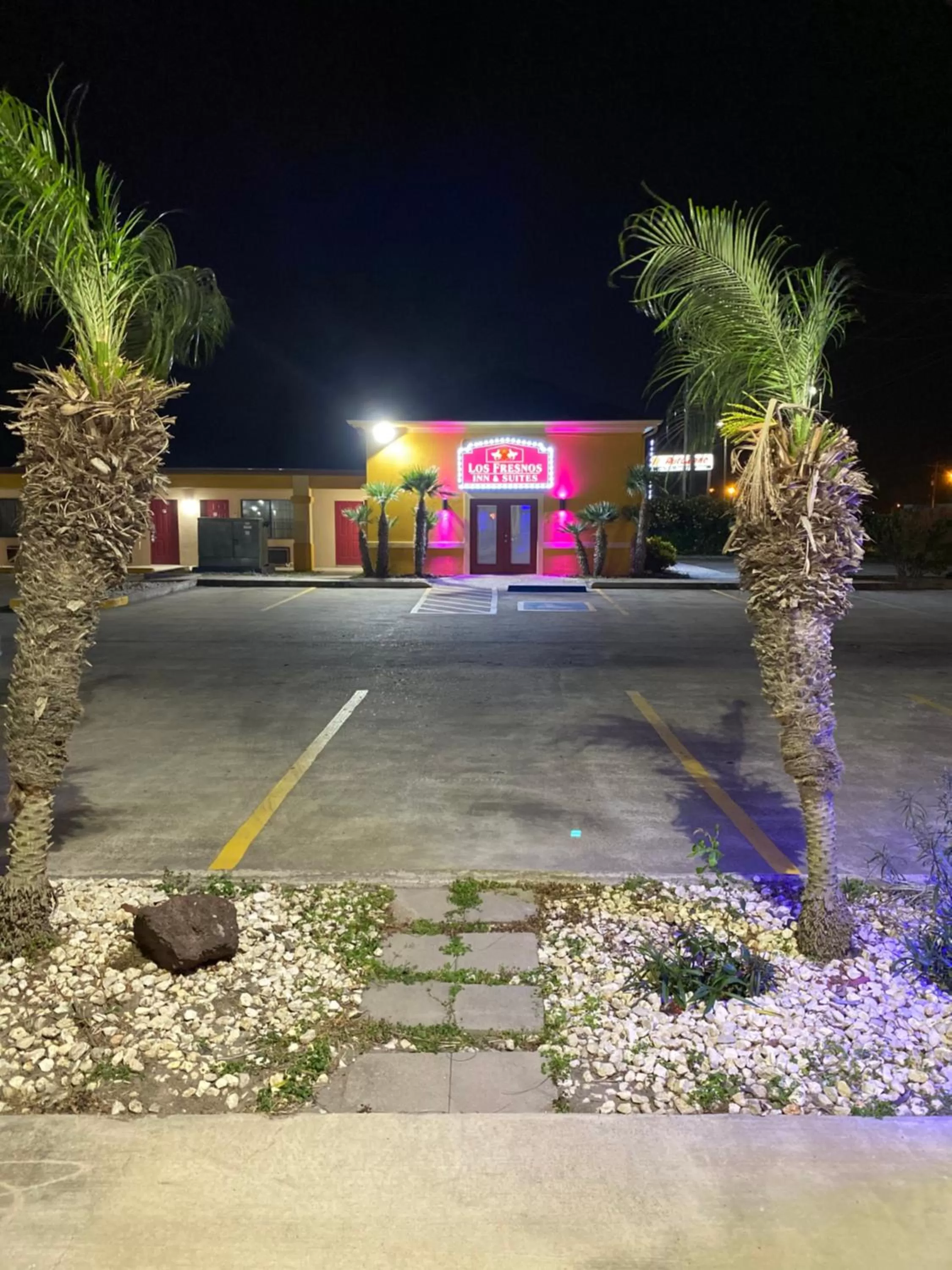 Los Fresnos Inn and Suites