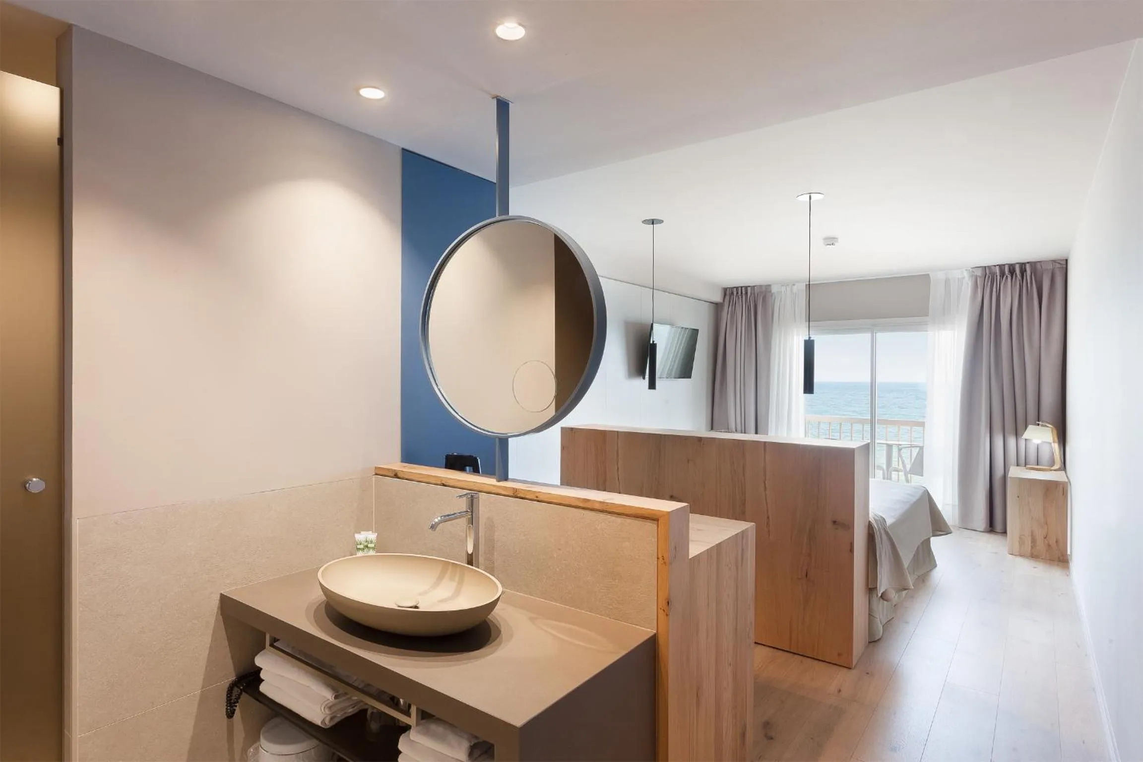 Bed in Hotel Maritim 4 Superior