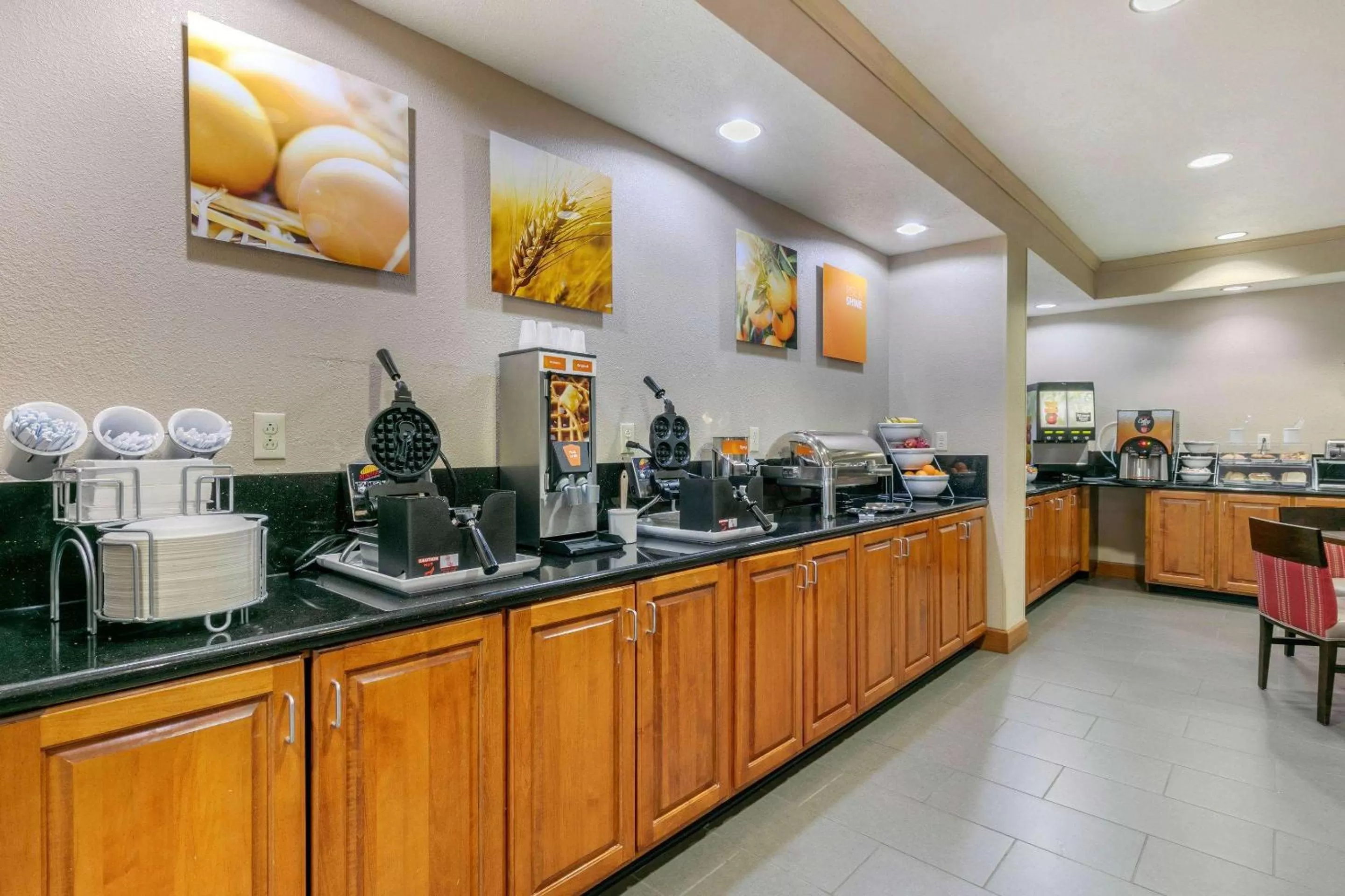 Restaurant/places to eat in Comfort Suites Hopkinsville near Fort Campbell