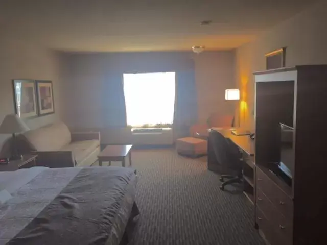 Standard King Room - single occupancy in Canalta Hanna Standard King Room - single occupancy in Canalta Hanna