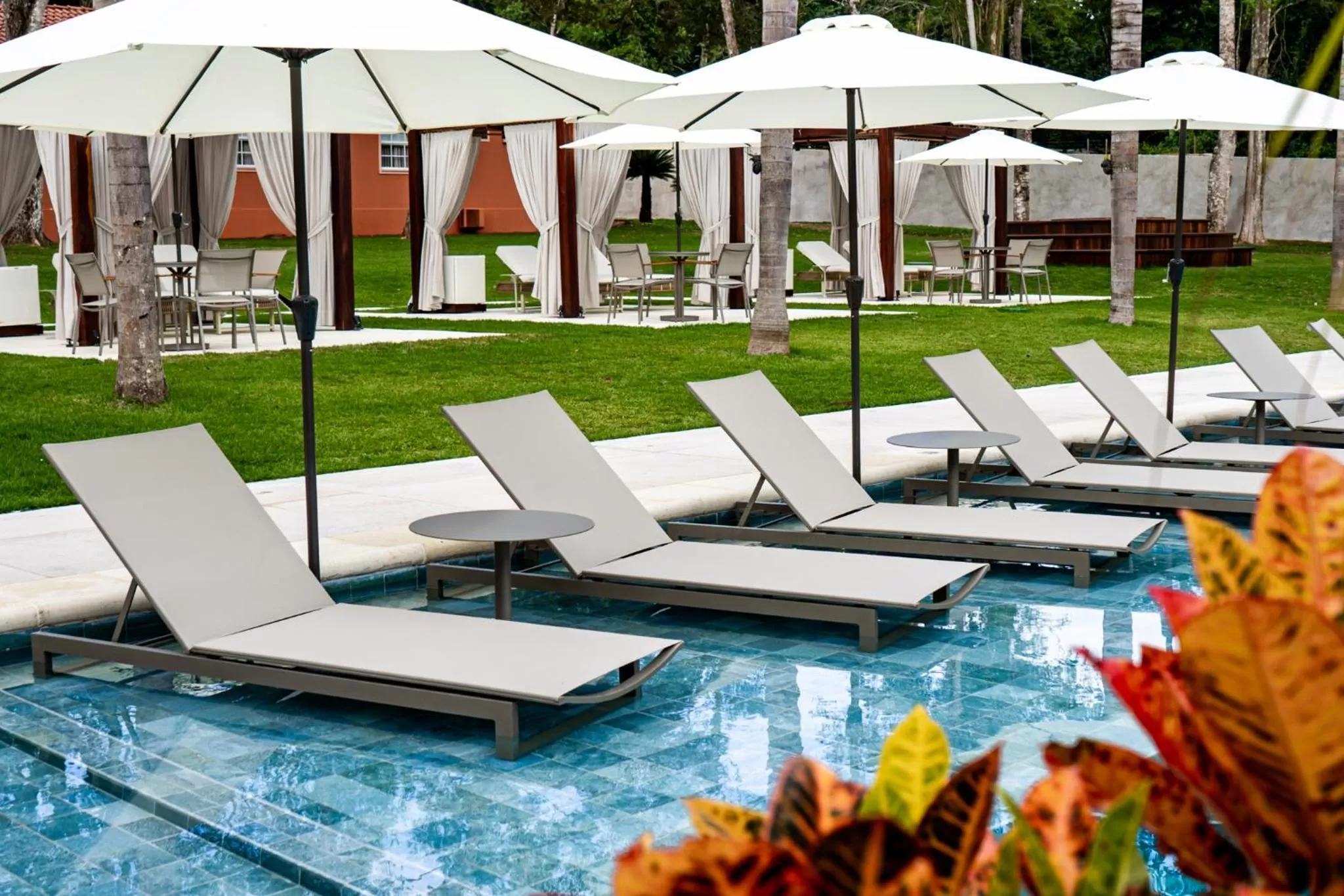 Swimming pool in Sanma Hotel