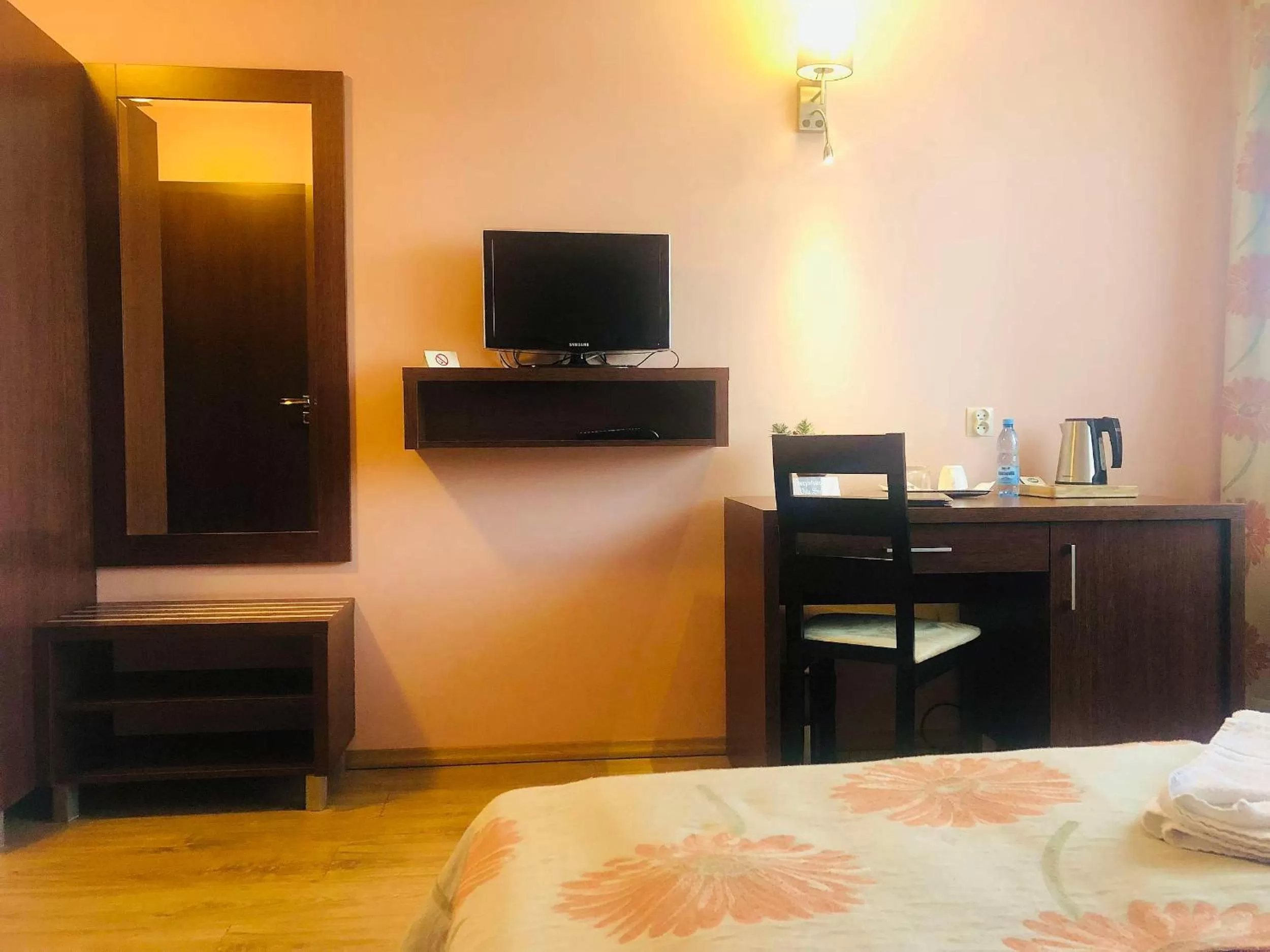 TV and multimedia, Bed in Villa Skomanda