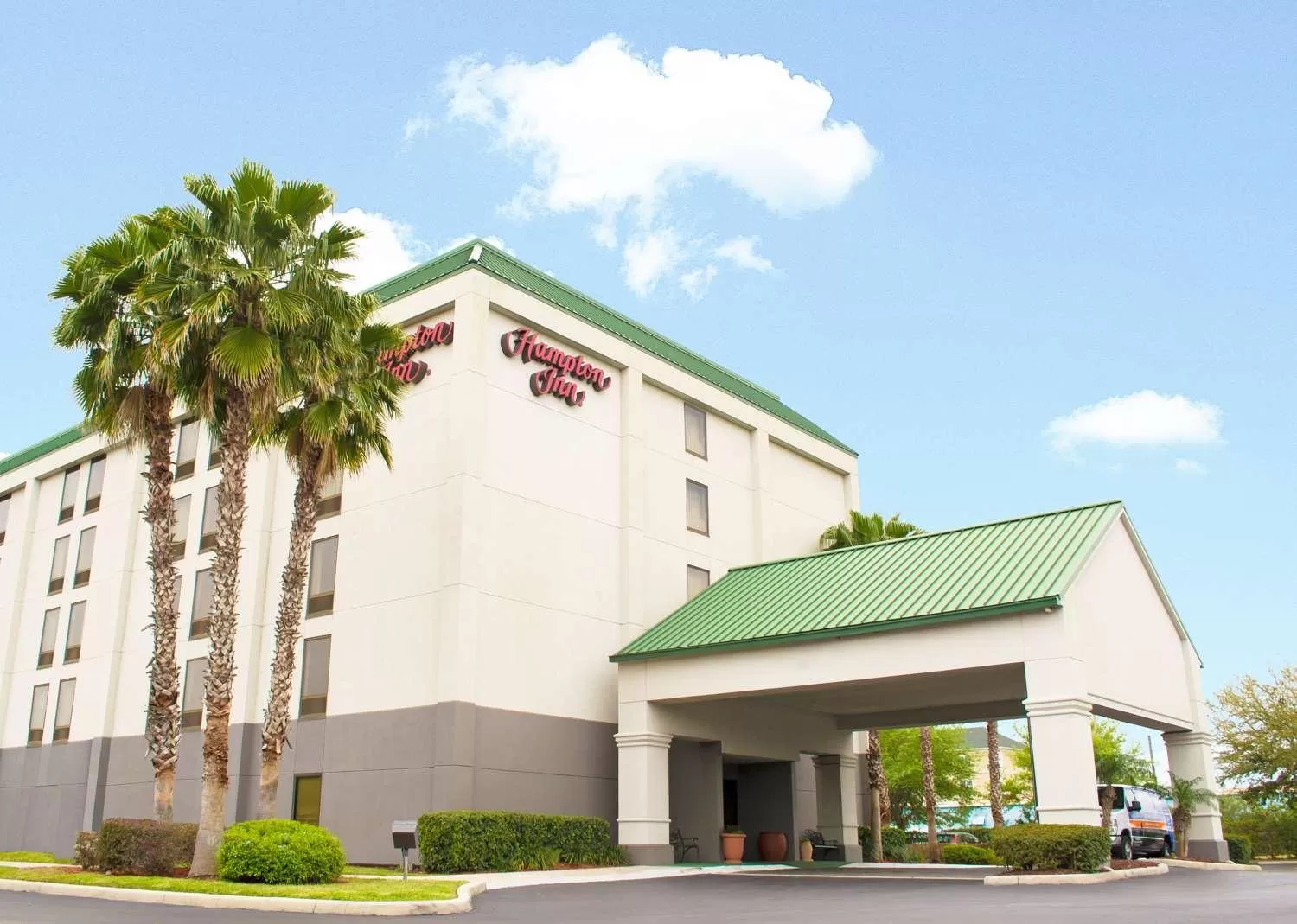 Property building in Hampton Inn Tampa-Veterans Expressway