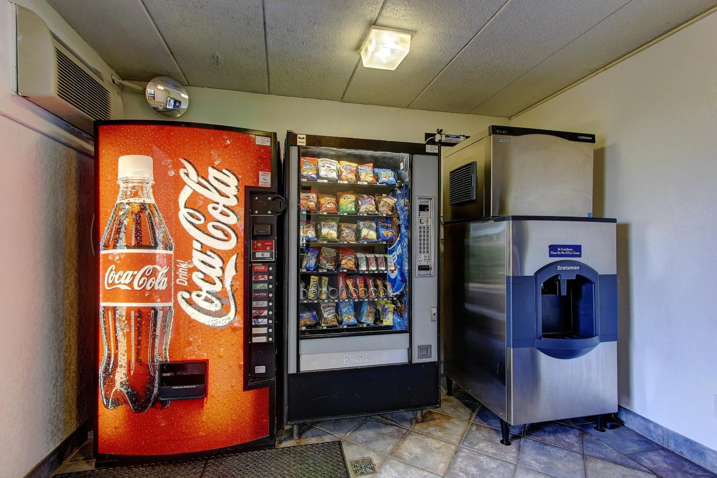 Food and drinks in Motel 6-York, PA